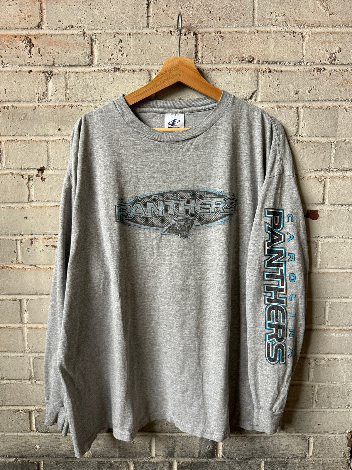 90’s Carolina Panthers Vintage Grey Logo Athletic Spellout NFL Longsleeve Tee (XL)