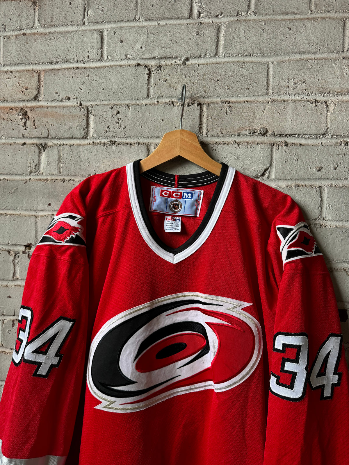 00’s Carolina Hurricanes Vintage Red #34 CCM NHL Hockey Jersey (XXL)