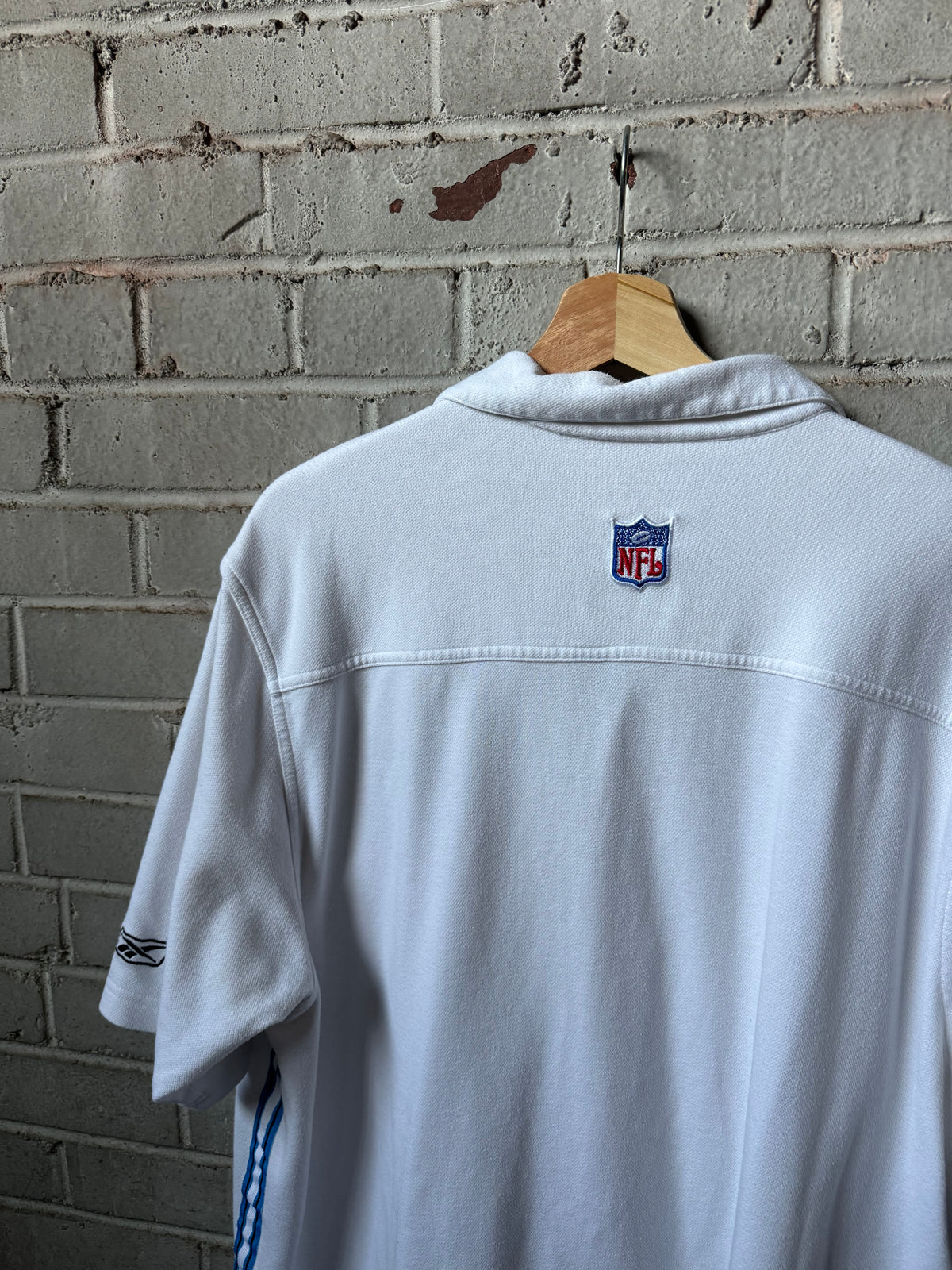 00’s Carolina Panthers Vintage White Reebok Striped NFL Button Down (XL)