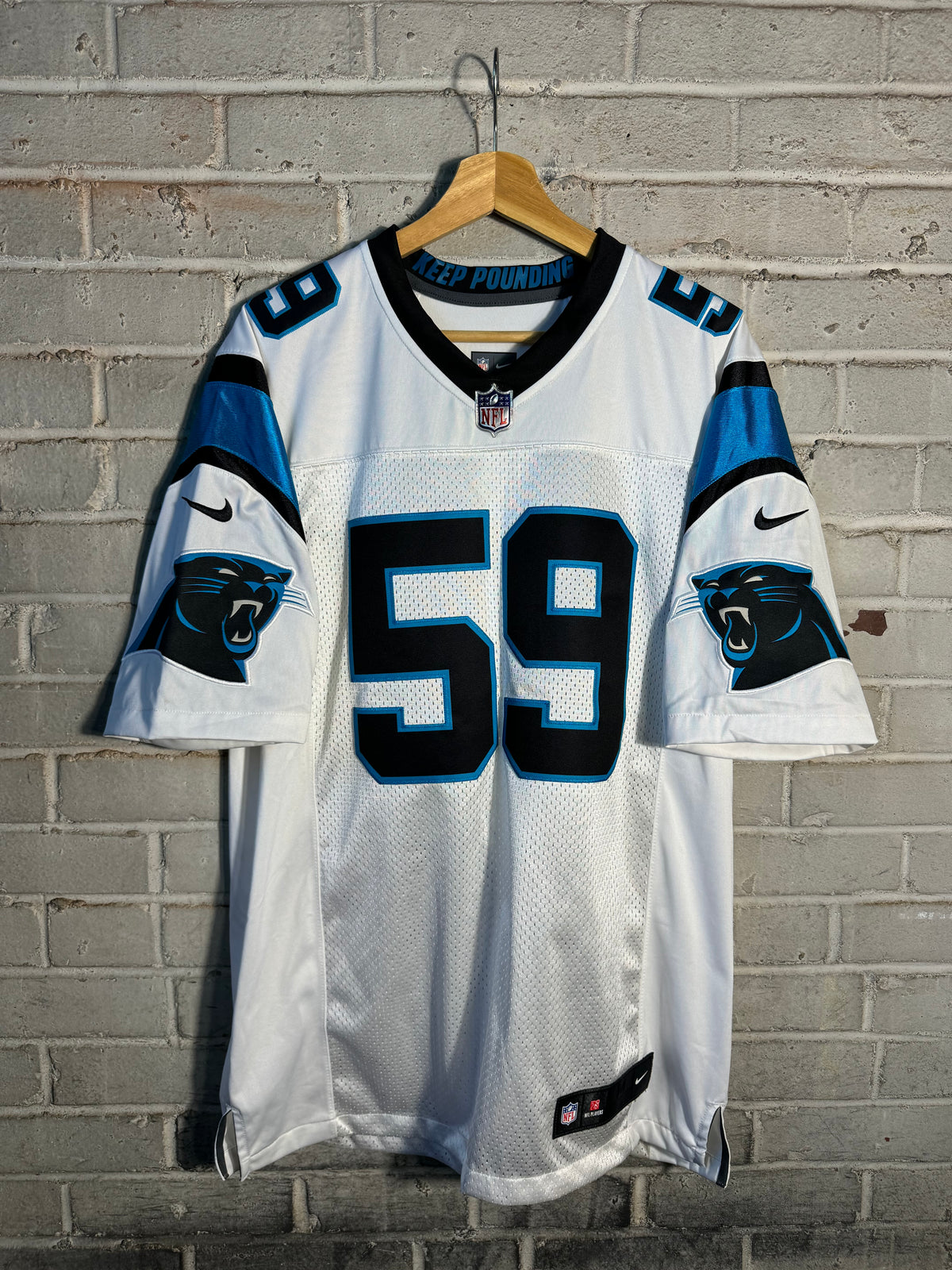 2016 Carolina Panthers Luke Kuechly White Nike Vapor Limited Stitched NFL Jersey (Medium)