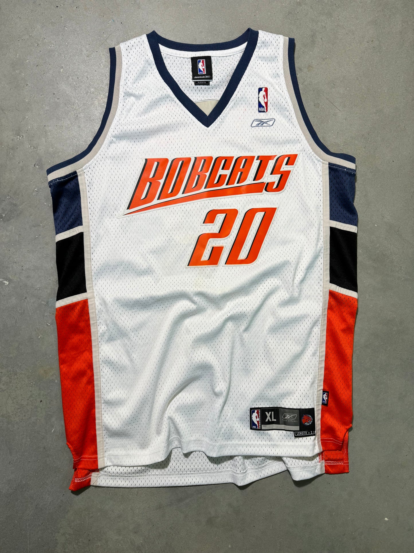 00’s Charlotte Bobcats Raymond Felton Vintage White Reebok Stitched Reebok NBA Swingman Jersey (XL)