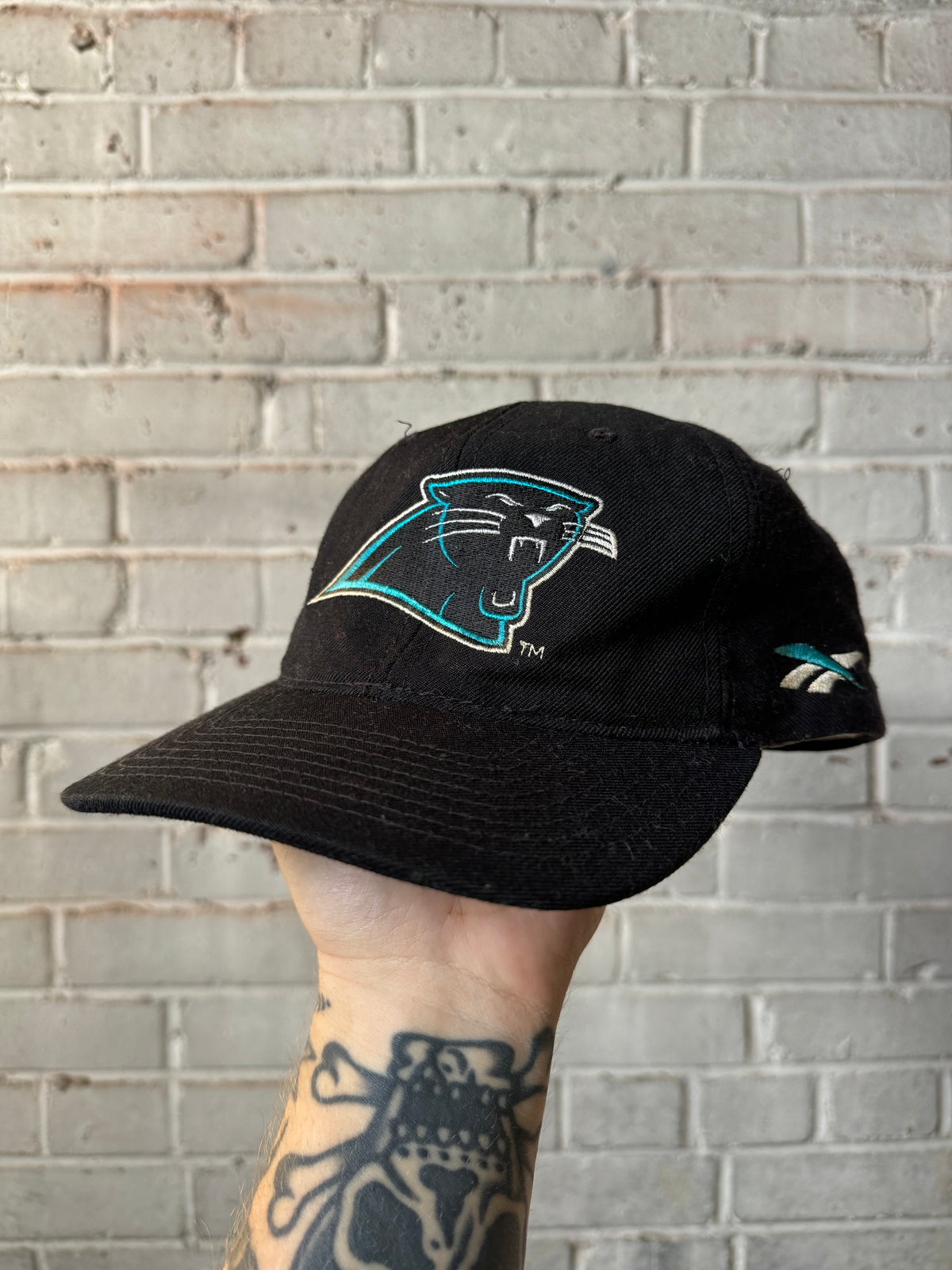 90’s Carolina Panthers Vintage Black Reebok Plain Logo NFL Pro Line Snapback Hat (OSFA)
