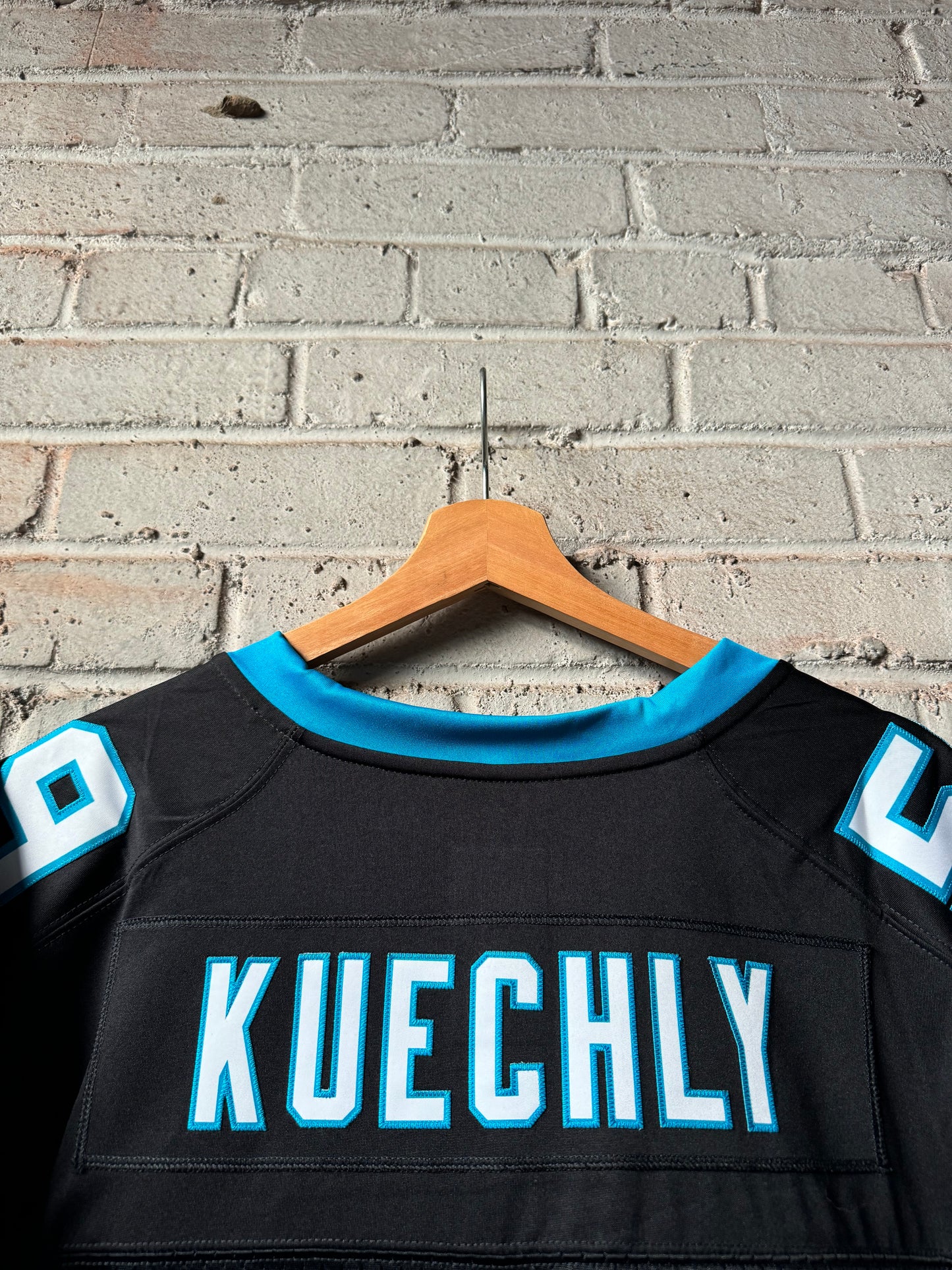 2017 Carolina Panthers Luke Kuechly Black Nike Vapor Limited Fully Stitched NFL Jersey (XXXL)