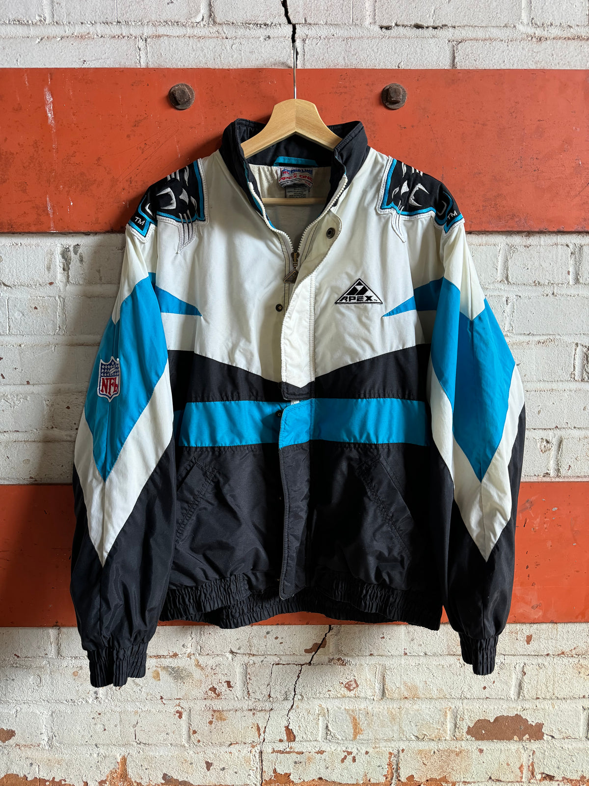 90’s Carolina Panthers Vintage White Apex One Shoulder Logo Full Zip Cotton Lined NFL Windbreaker Jacket (Medium)