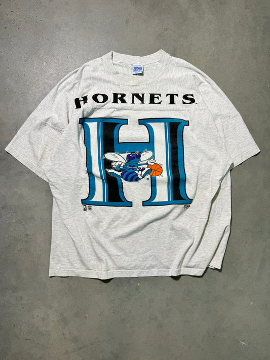 90’s Charlotte Hornets Vintage Heather Grey Big Logo Salem Sportswear NBA Tee (XL)