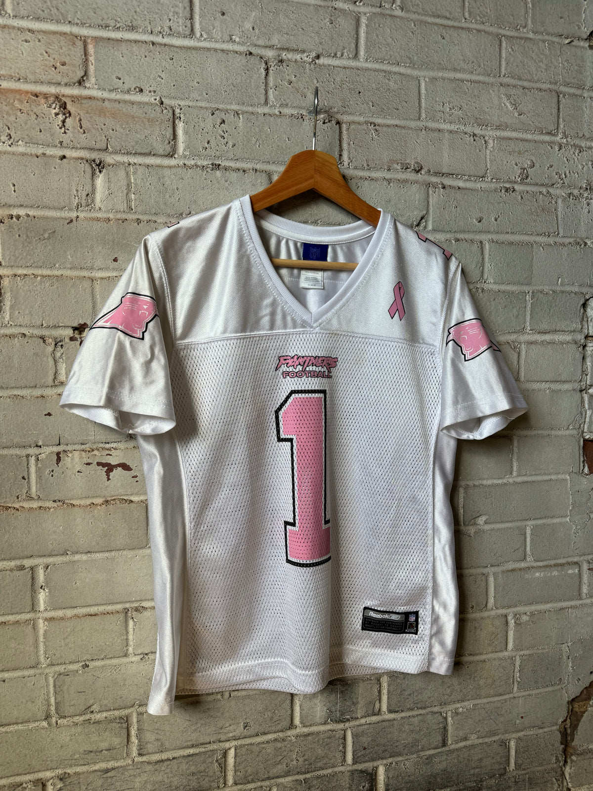 00’s Carolina Panthers Vintage White/Pink Reebok Breast Cancer Awareness NFL Jersey (Women’s Medium)