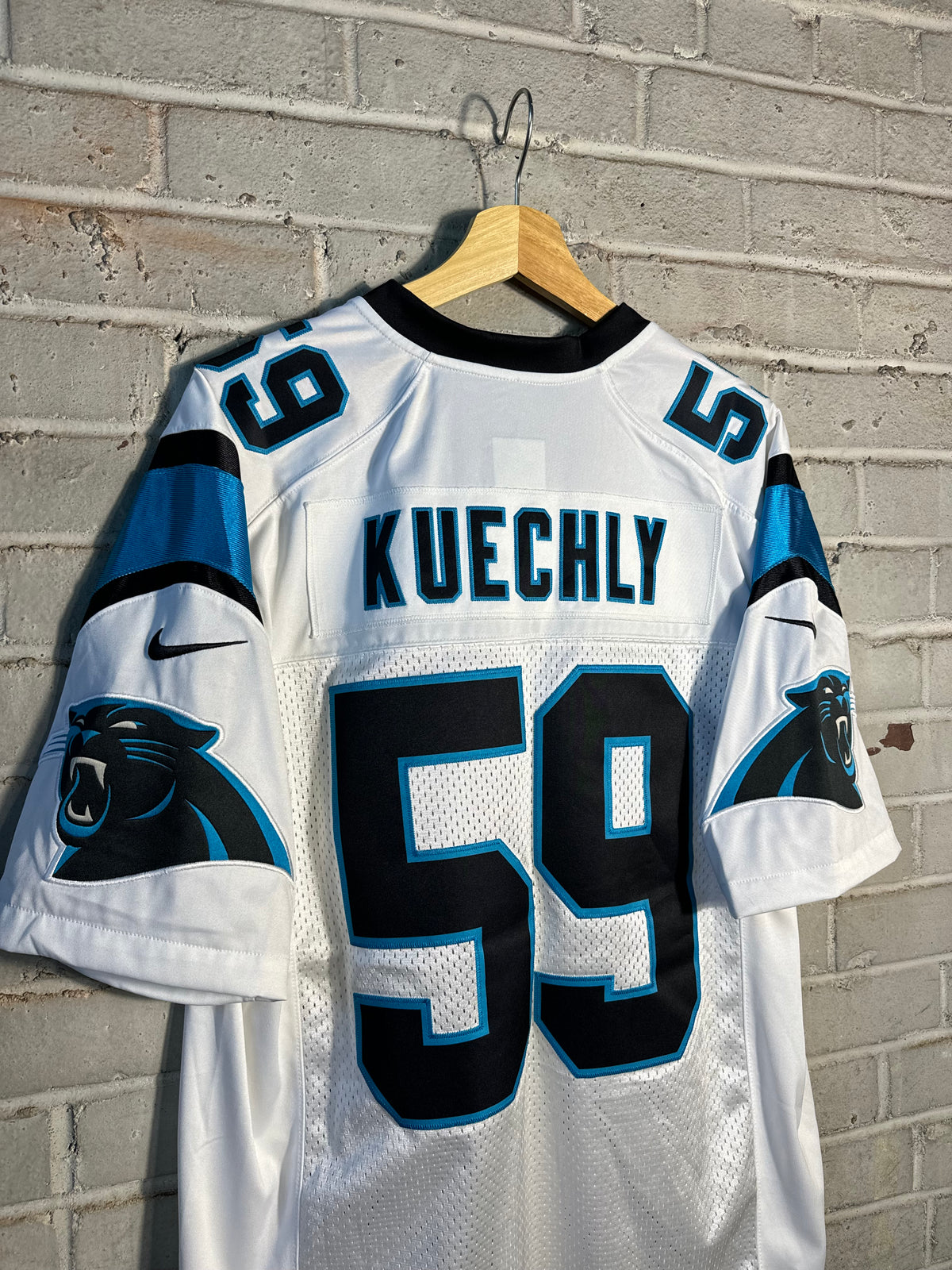 2016 Carolina Panthers Luke Kuechly White Nike Vapor Limited Stitched NFL Jersey (Medium)
