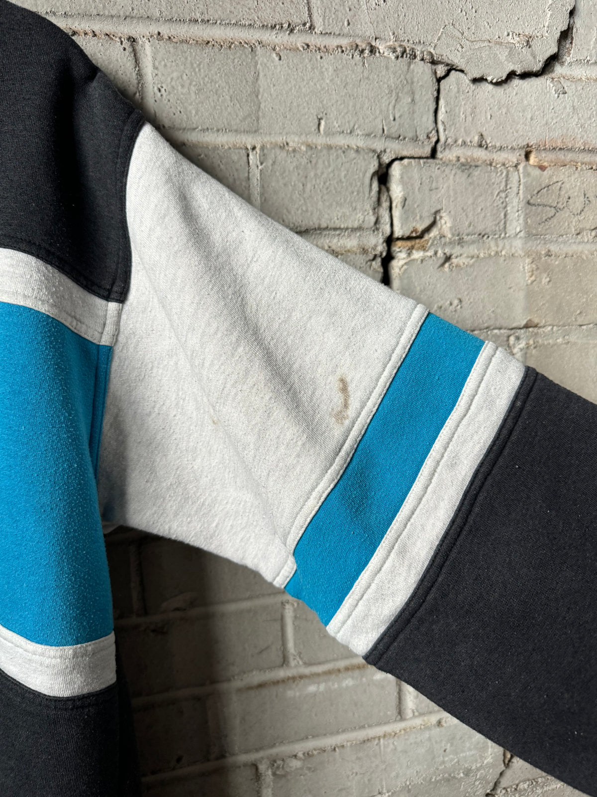 90’s Carolina Panthers Vintage Logo 7 Center Stripe Embroidered Heavyweight NFL Crewneck (Large)