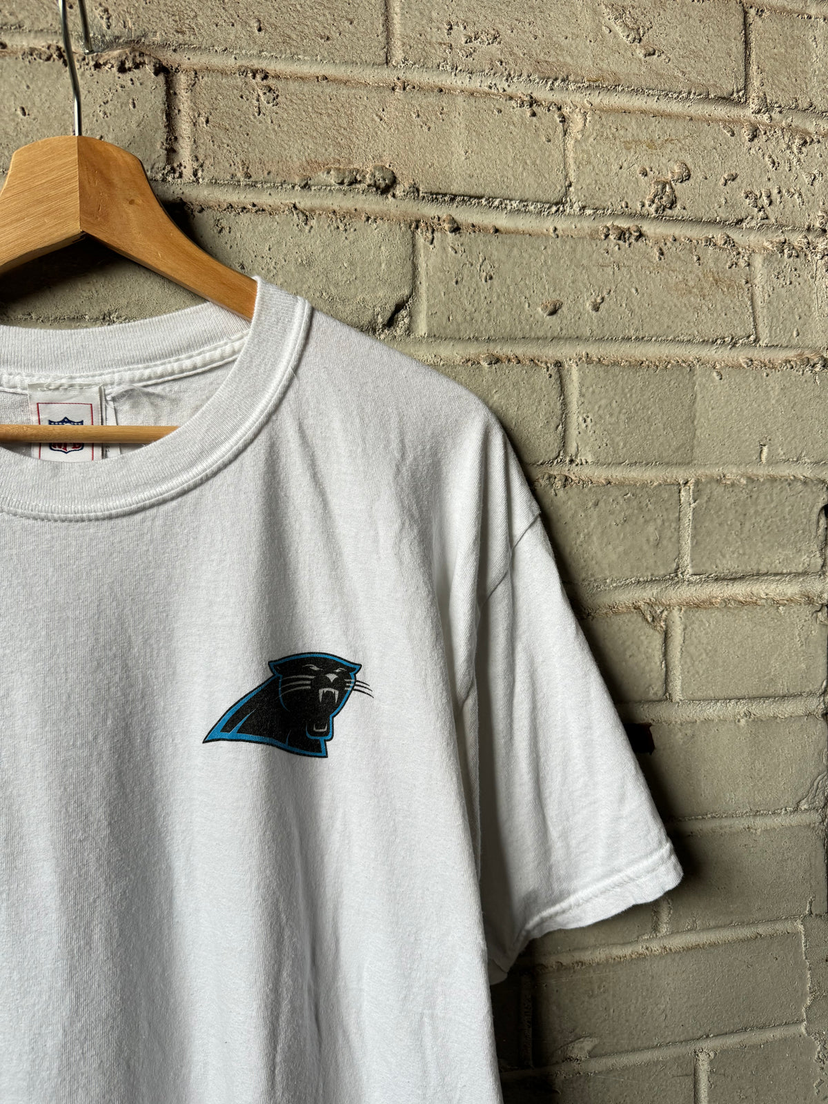 2005 Carolina Panthers Bank Of America Stadium 10th Anniversary Season Vintage White NFL Tee (Large)