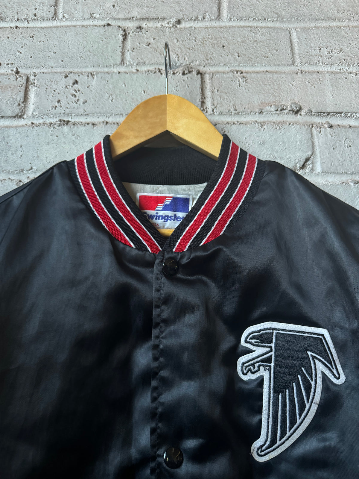90’s Atlanta Falcons Vintage Black NFL Satin Jacket (Large)