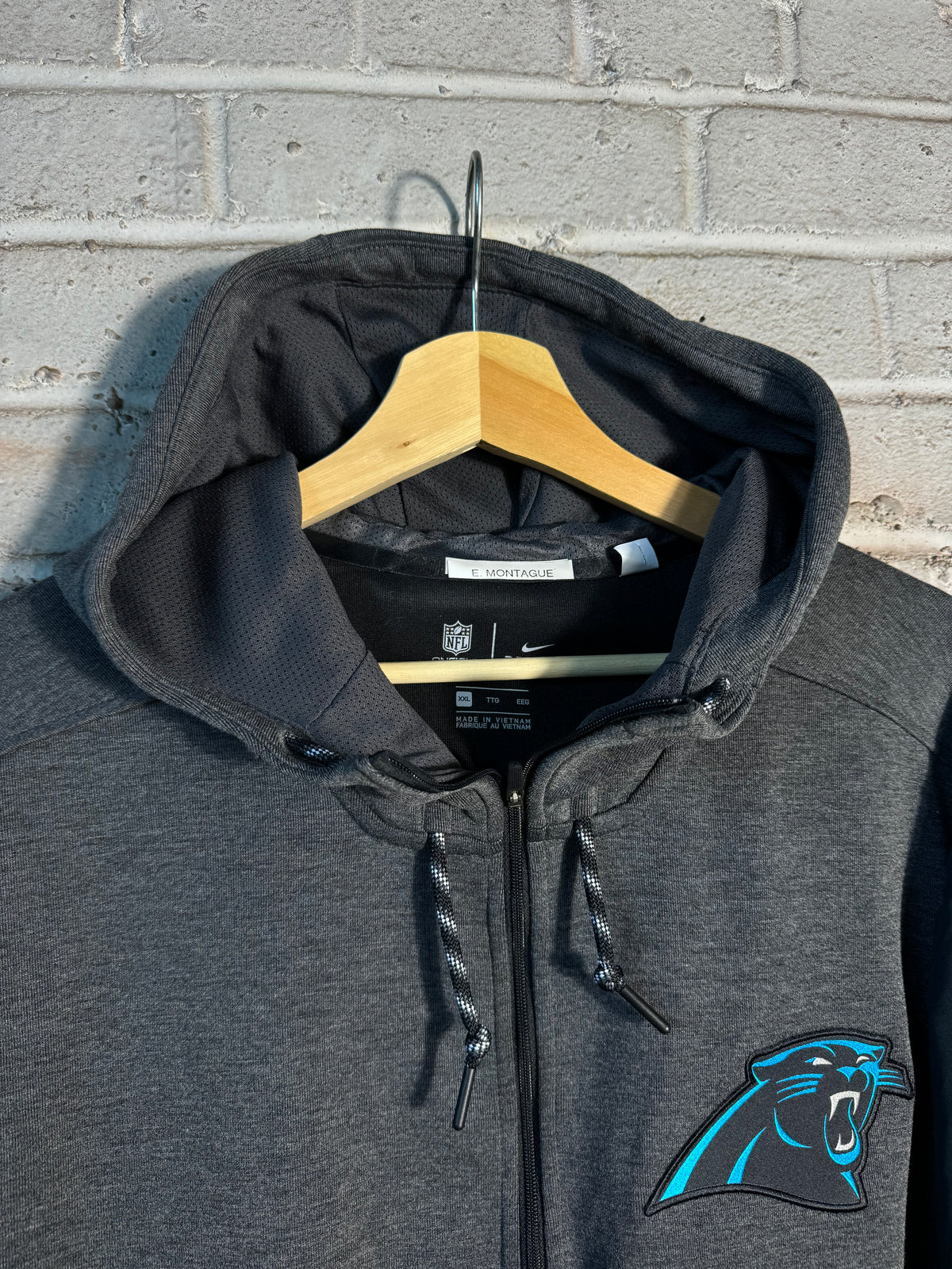2017 Carolina Panthers Nike Team Issued Full Zip Sideline Jacket (XXL)