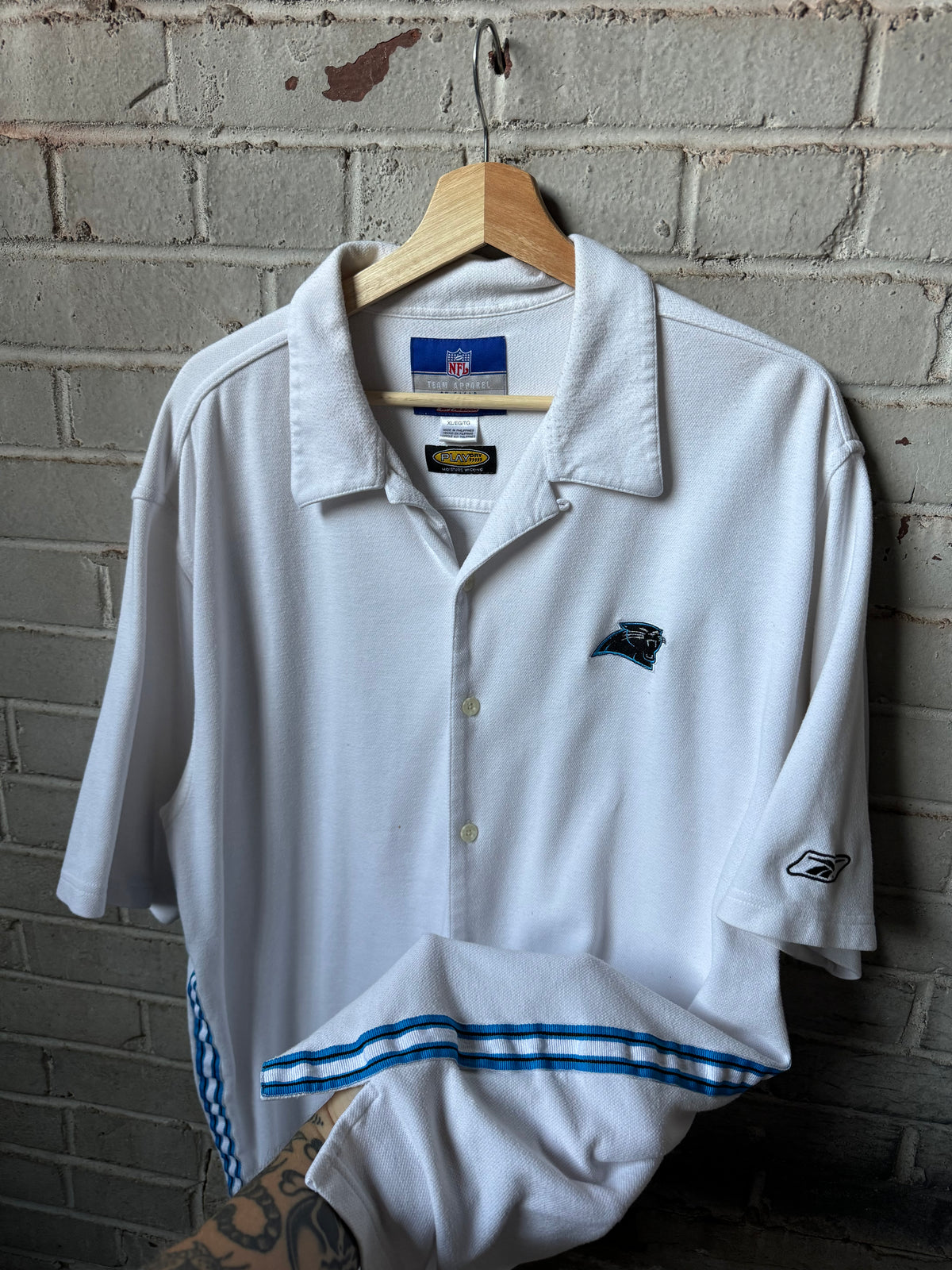 00’s Carolina Panthers Vintage White Reebok Striped NFL Button Down (XL)
