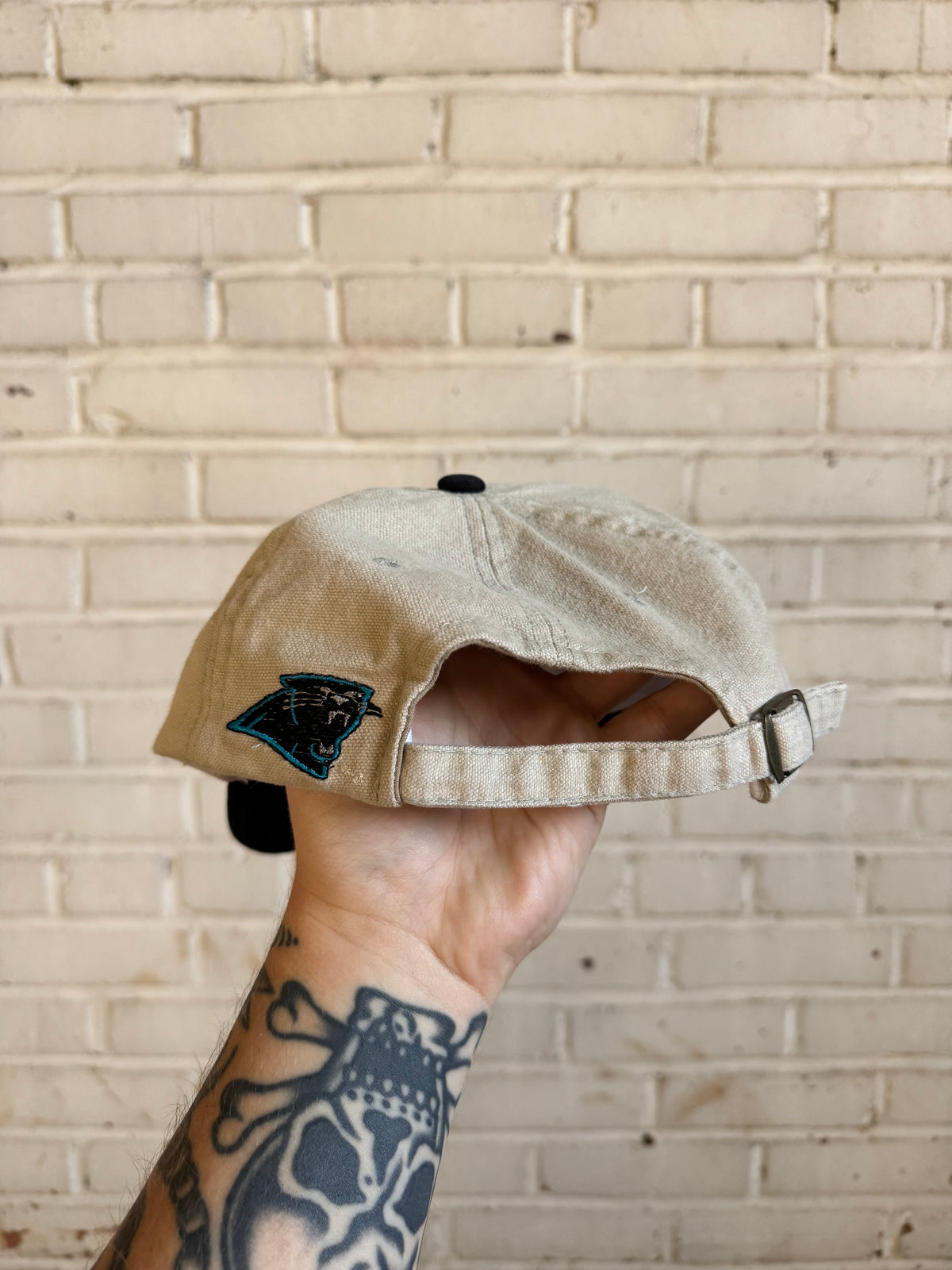 90’s Carolina Panthers Vintage Tan Oval Logo Spellout American Needle Strapback NFL Hat (OSFA)