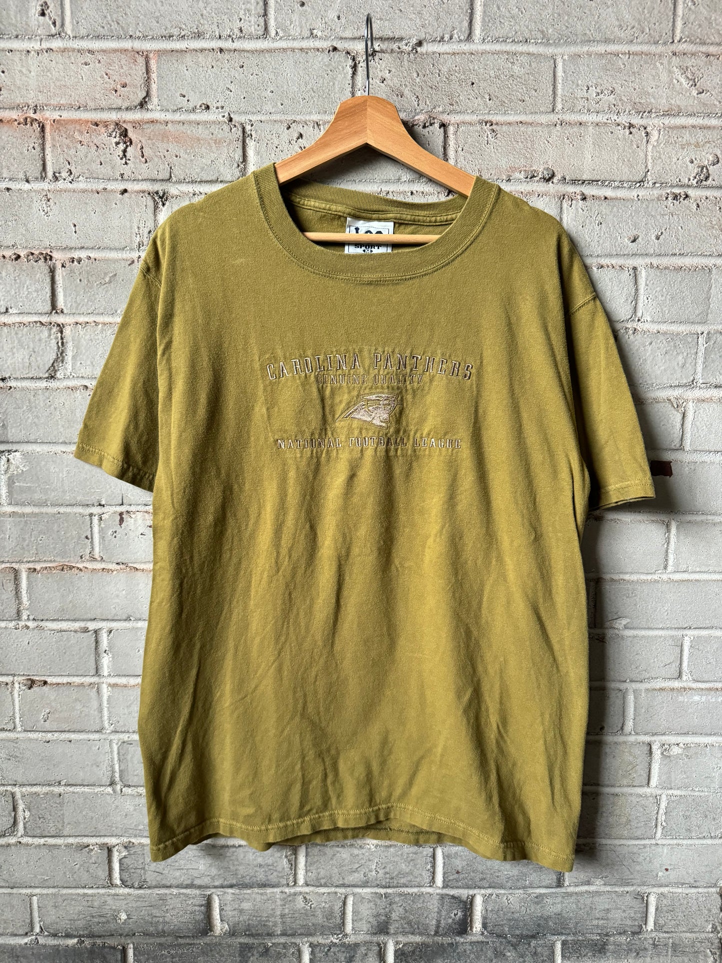 2000 Carolina Panthers Vintage Lee Sport Olive Green Embroidered NFL Tee (Medium)