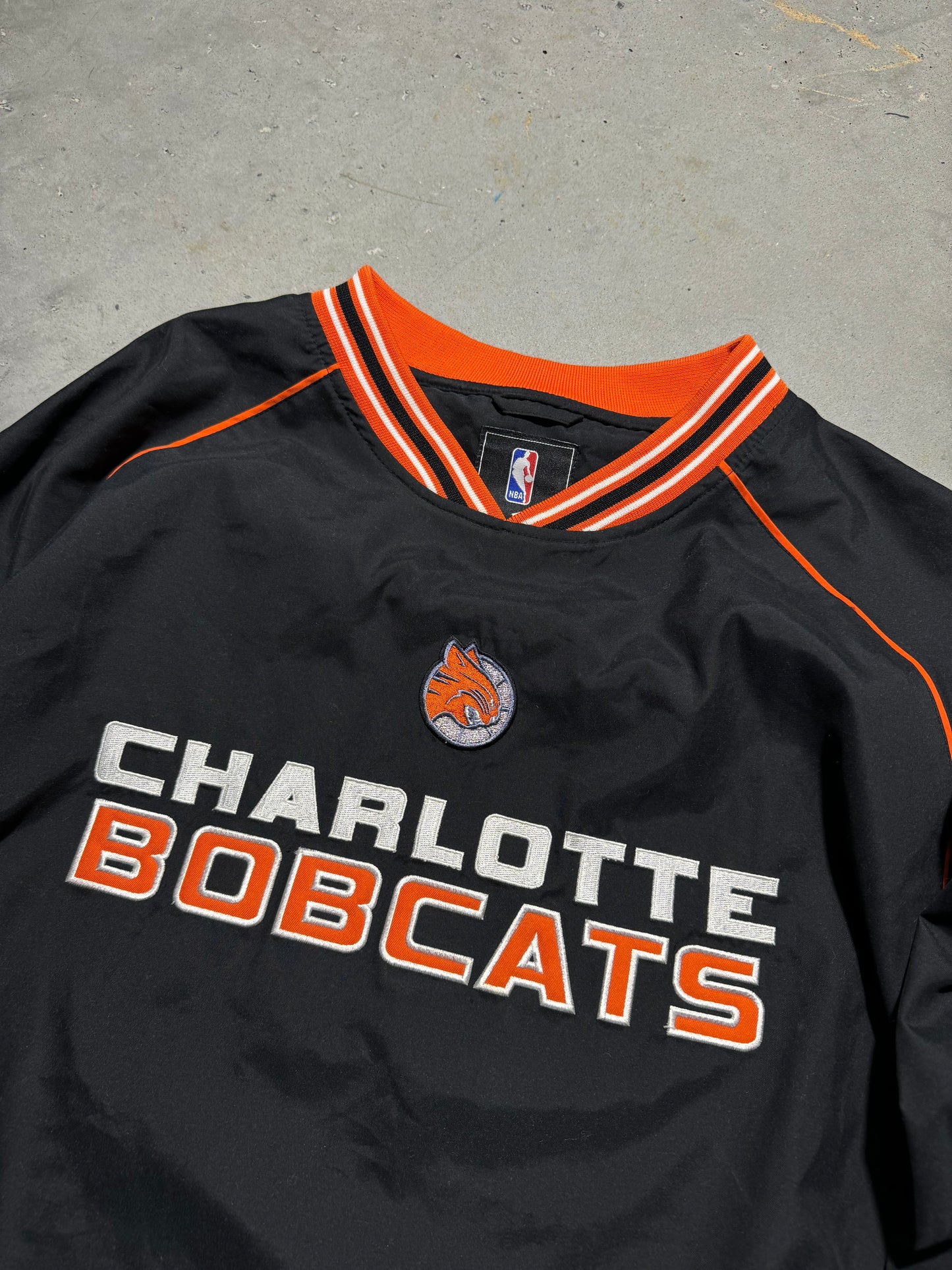 00’s Charlotte Bobcats Vintage Black Adidas Embroidered Spellout NBA Pullover (Large)
