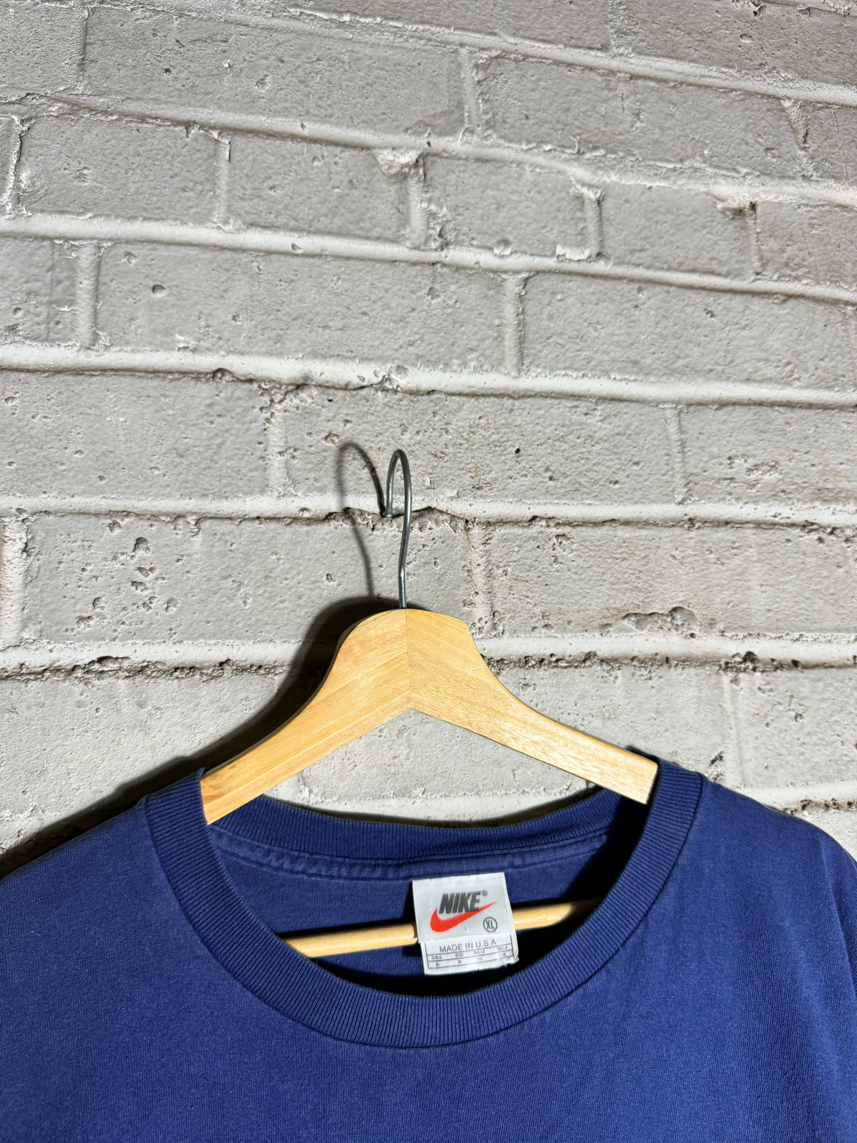 90’s Tennessee Volunteers Football Vintage Navy Nike Team Sports College Tee (XL)