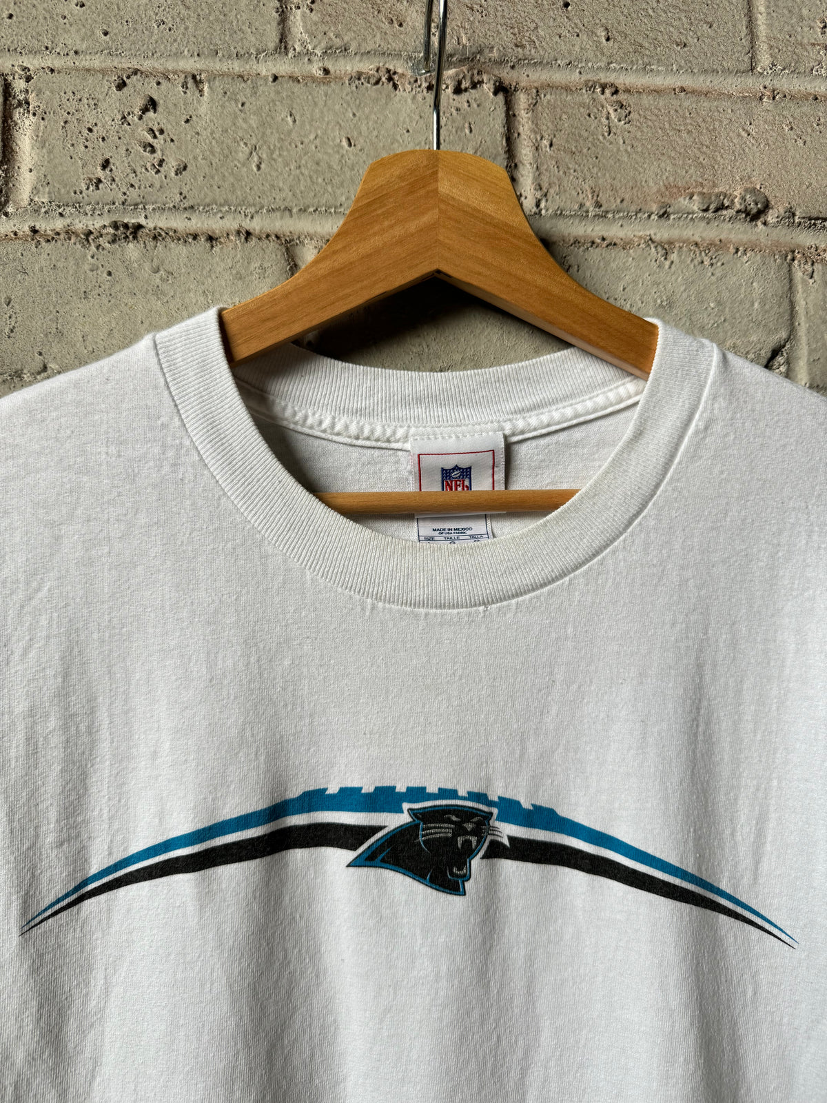 00’s Carolina Panthers Vintage White Sleeve Spellout Longsleeve NFL Tee (Large)