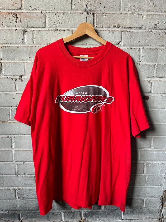 00’s Carolina Hurricanes Vintage Red Bubble Letter Spellout NHL Tee (XL)