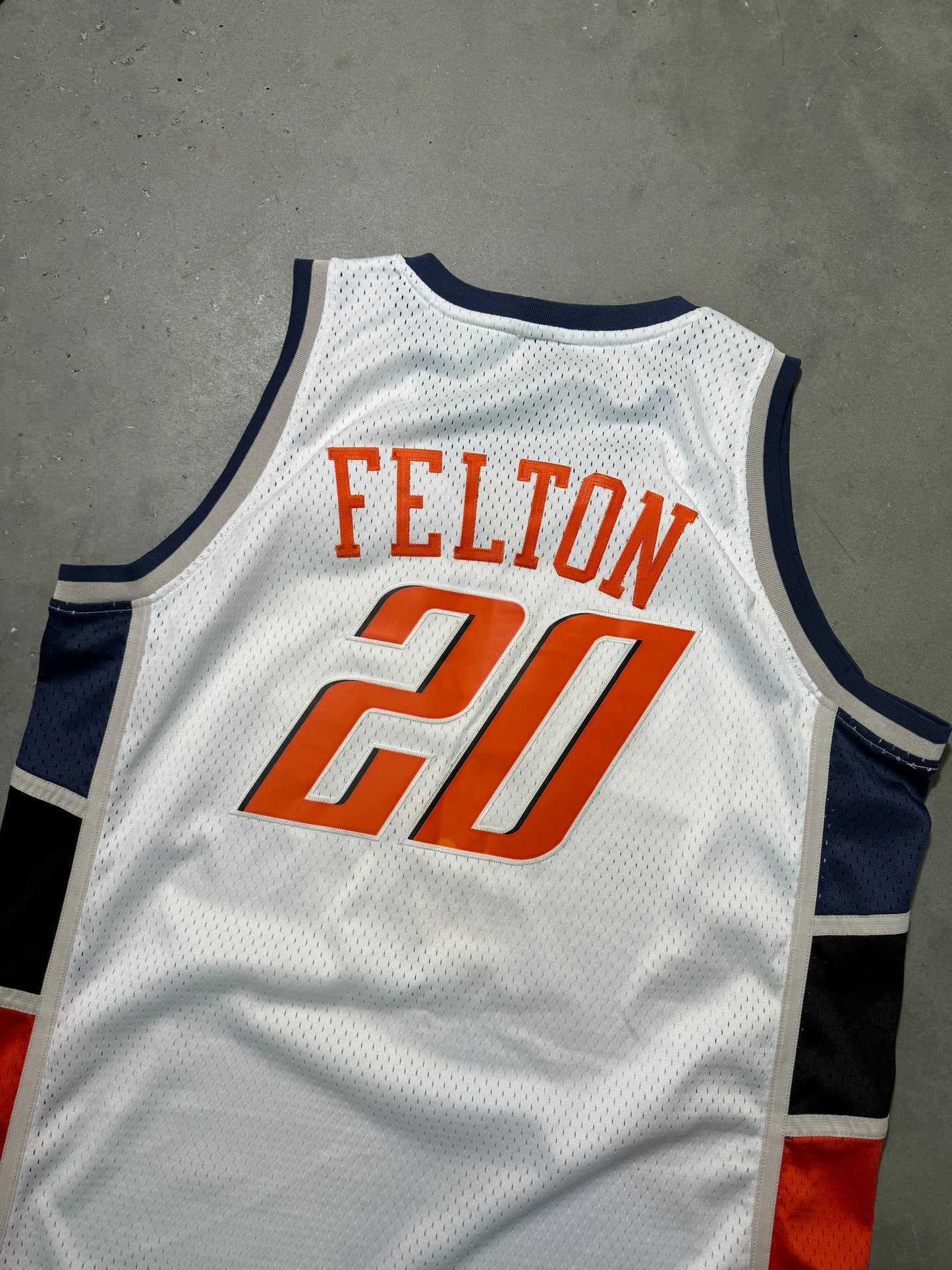 00’s Charlotte Bobcats Raymond Felton Vintage White Reebok Stitched Reebok NBA Swingman Jersey (XL)