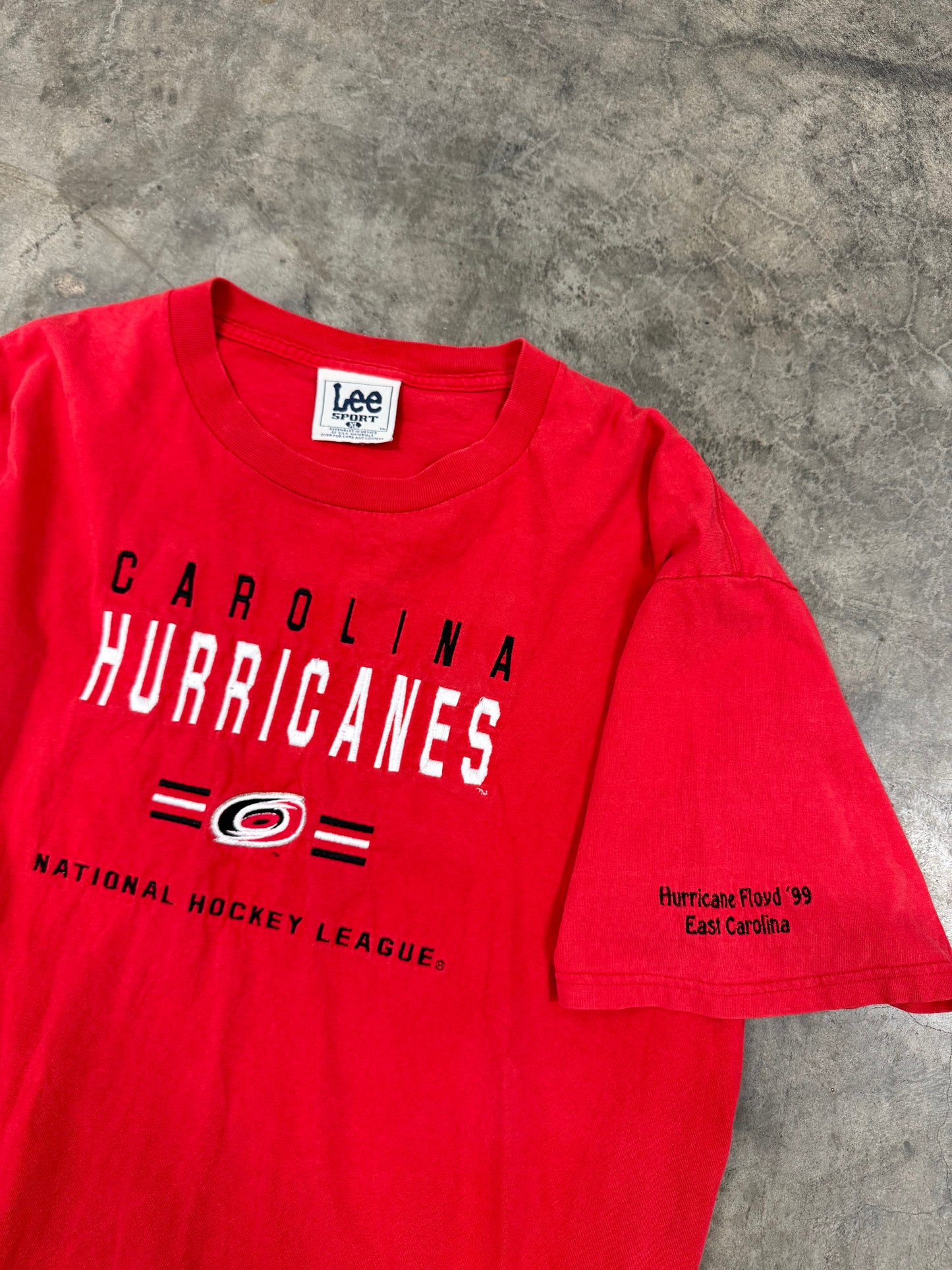 90’s Carolina Hurricanes Vintage Red Embroidered Lee Sport NHL Hockey Tee (XL)