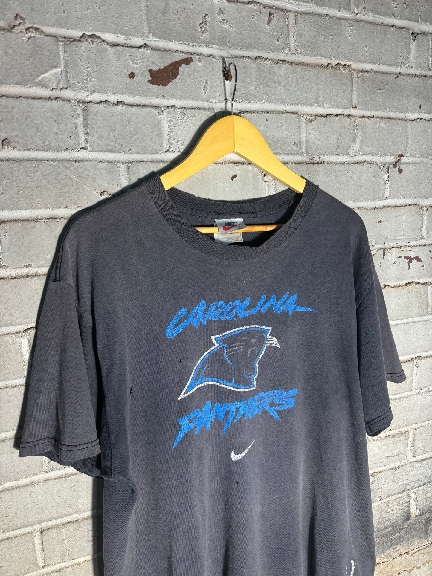 90’s Carolina Panthers Vintage Faded Black Nike Cat Scratch Font Logo NFL Tee (Large)