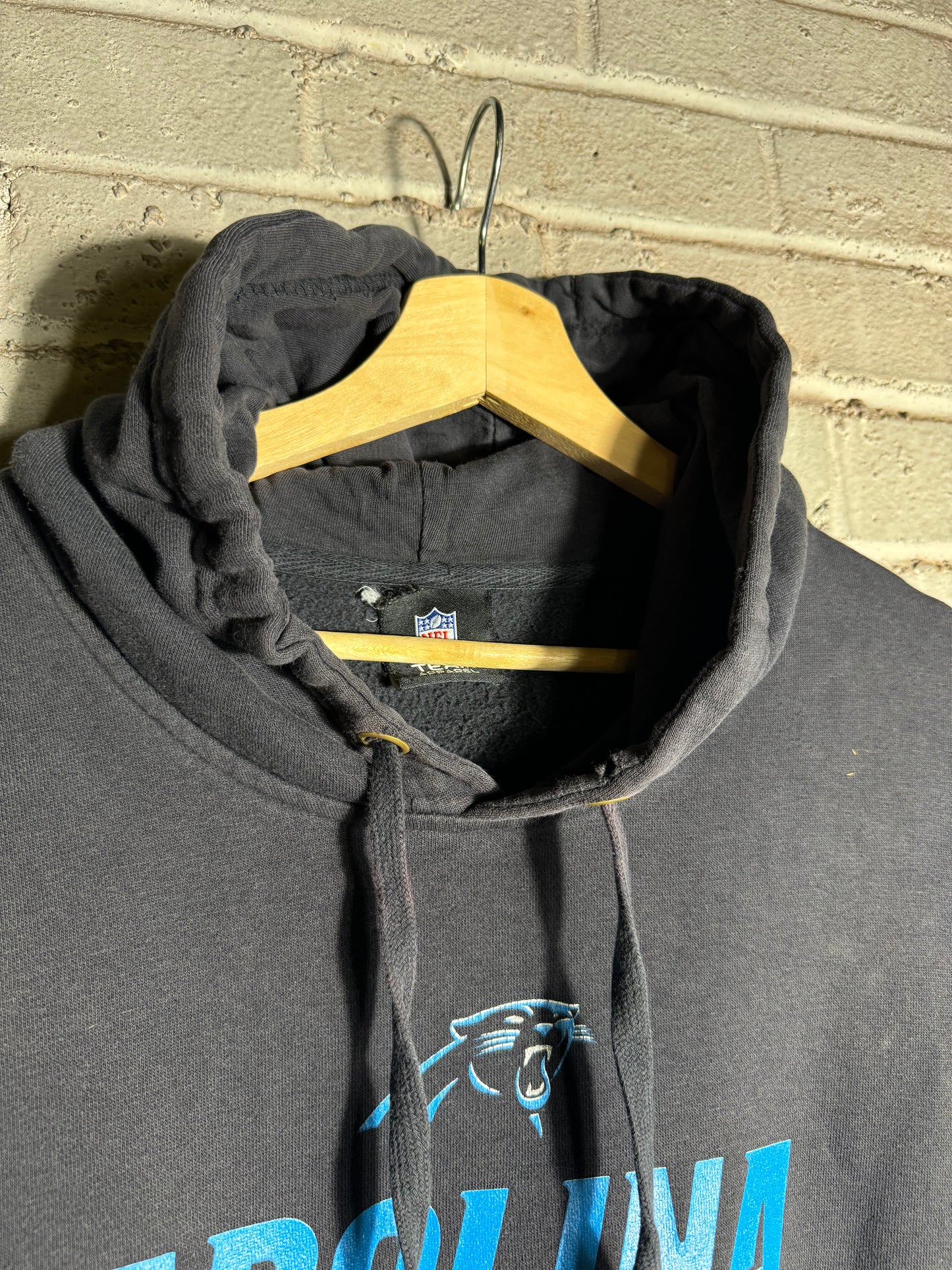 2010’s Carolina Panthers Faded Black Wordmark NFL Hoodie (XXL)
