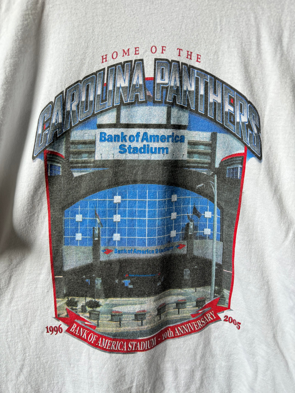 2005 Carolina Panthers Bank Of America Stadium 10th Anniversary Season Vintage White NFL Tee (Large)