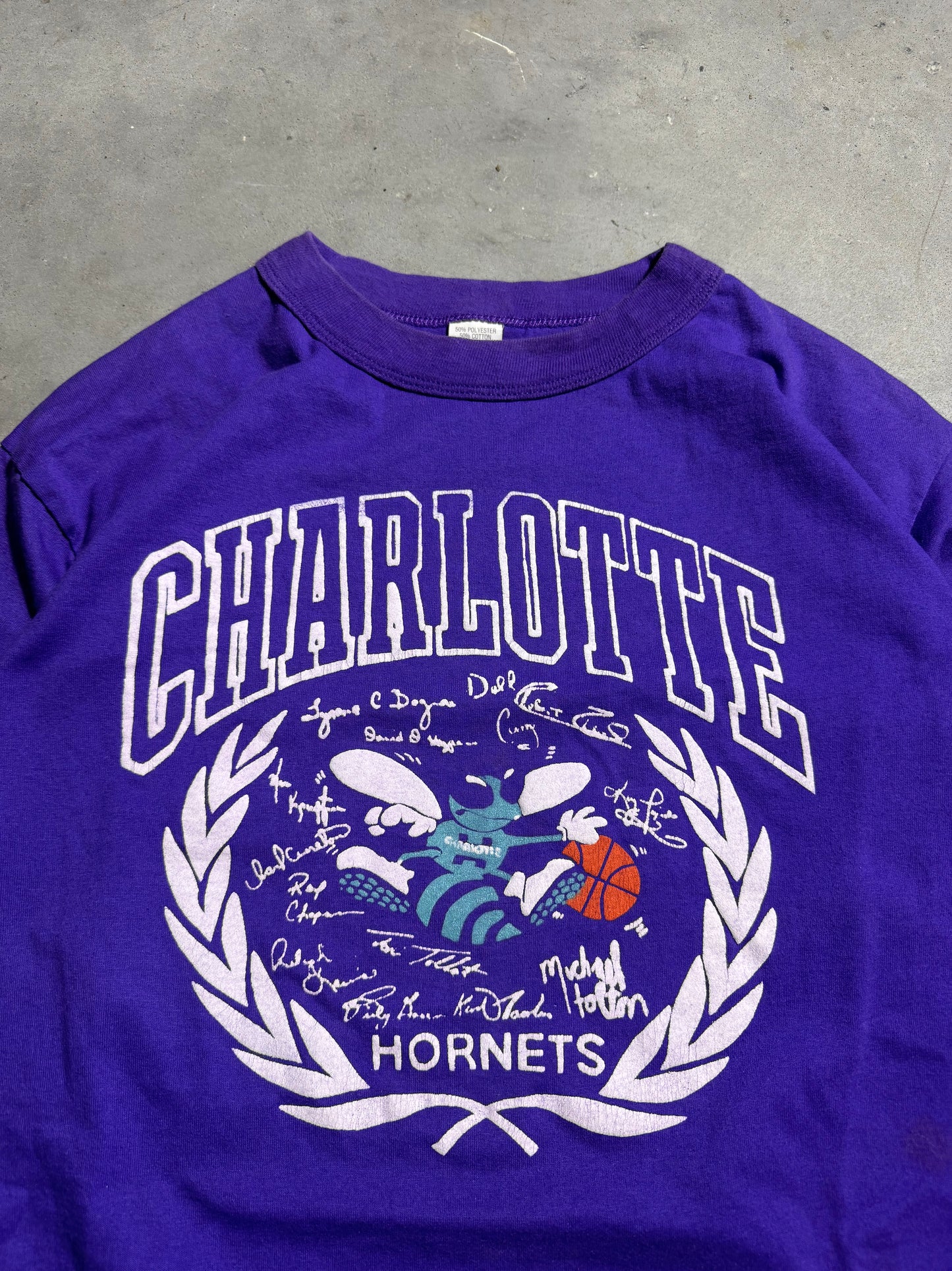1988 Charlotte Hornets Vintage Purple Inaugural Season Seal Logo NBA Tee (Large)