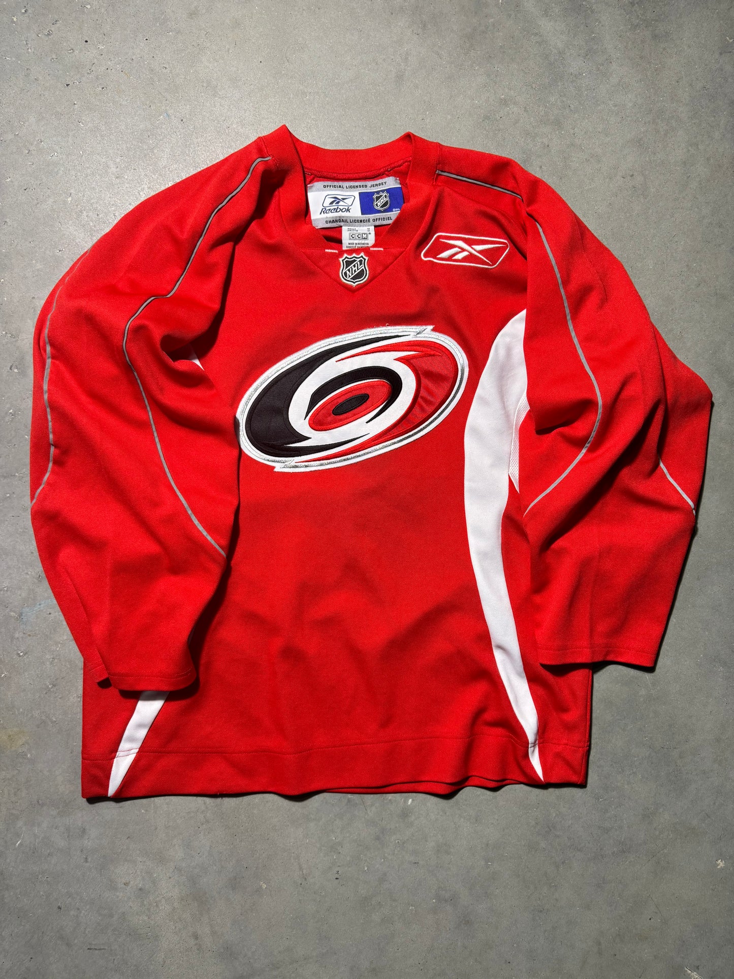 00’s Carolina Hurricanes Cam Ward Vintage Red Reebok Practice Style NHL Hockey Jersey (Medium)