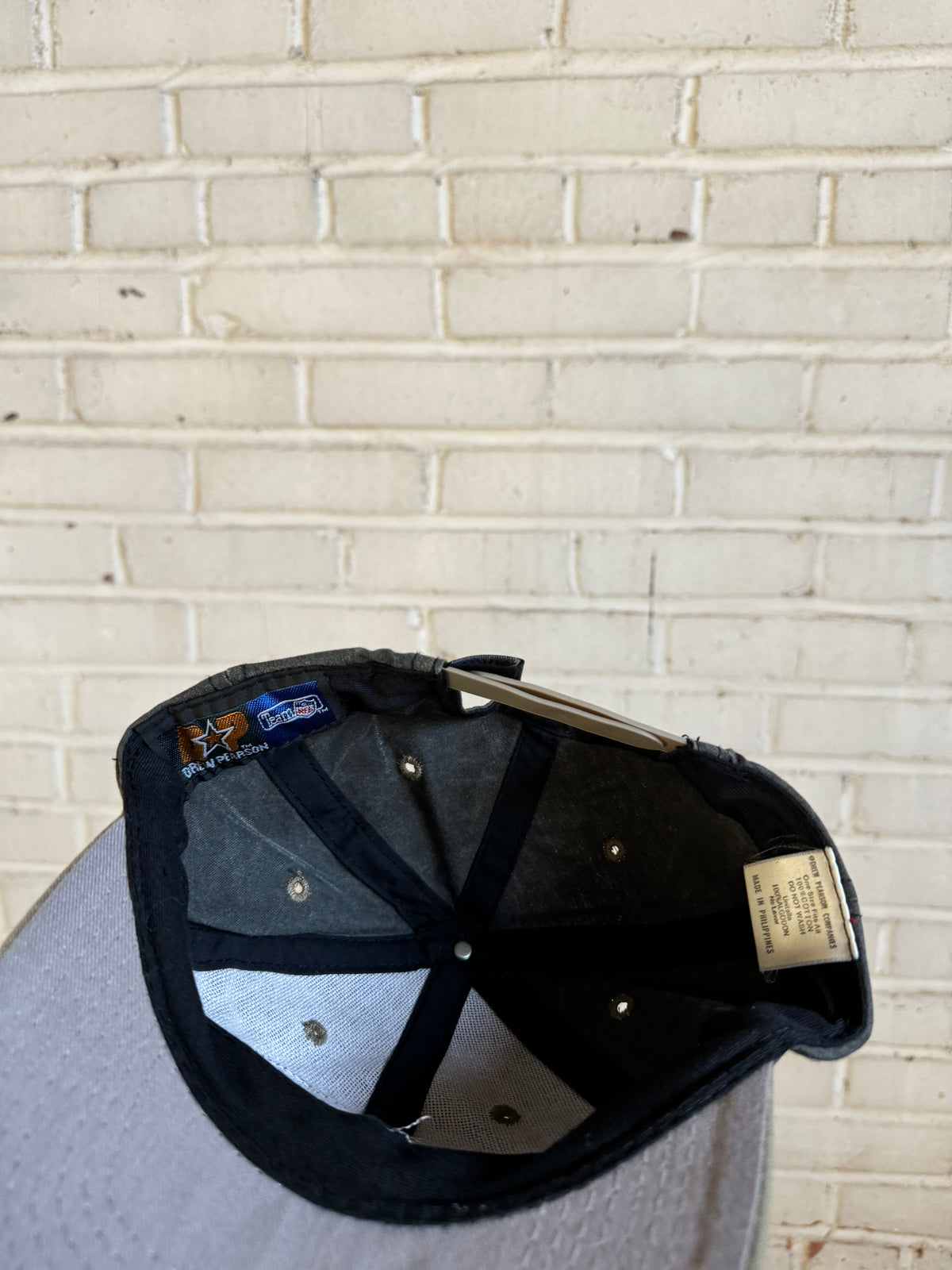 90’s Carolina Panthers Vintage Grey/Khaki Oval Logo Drew Pearson NFL Snapback Hat (OSFA)