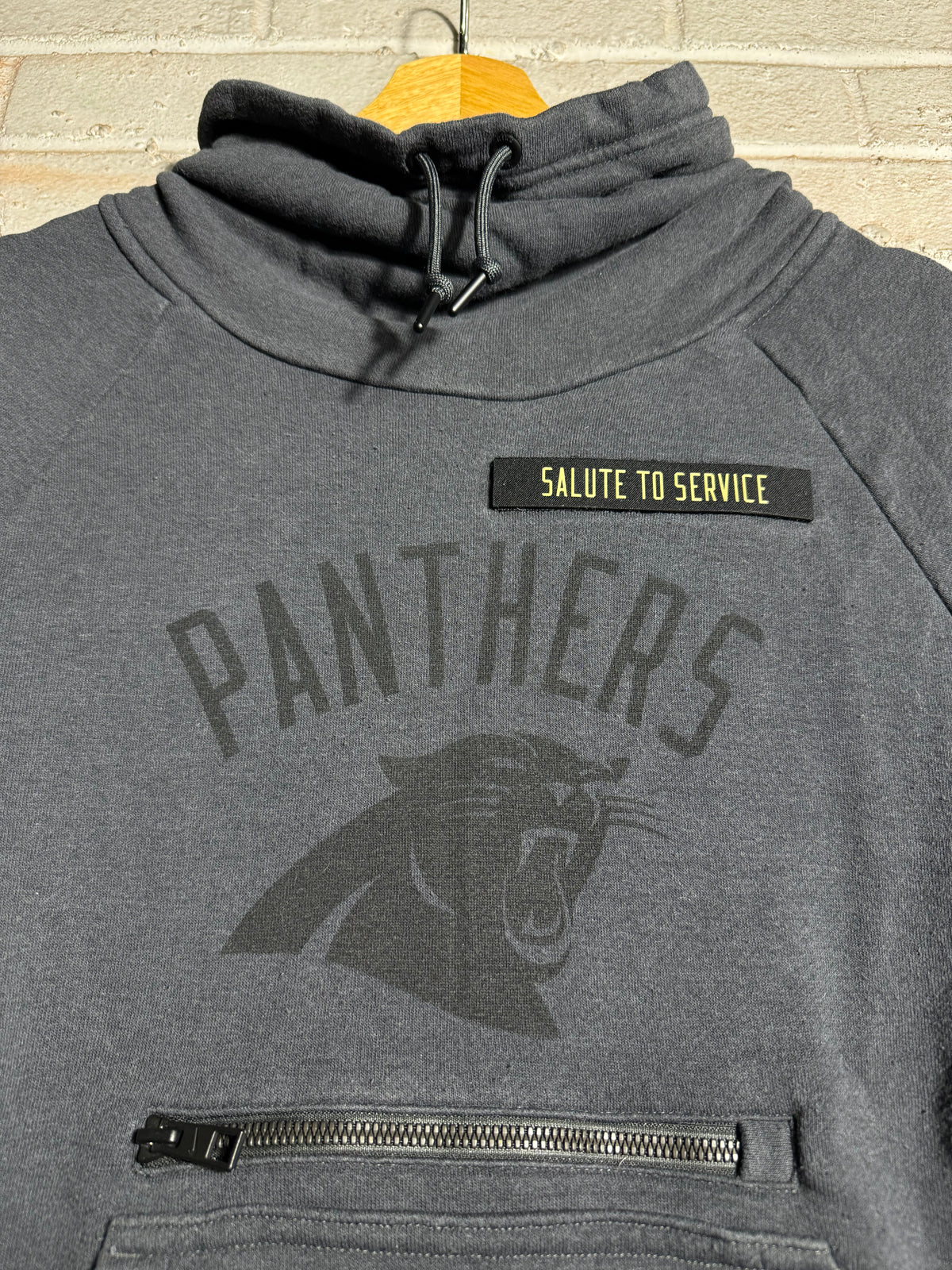 2016 Carolina Panthers Nike Salute to Service Dark Grey Mock Neck NFL Pullover (Women’s Small)