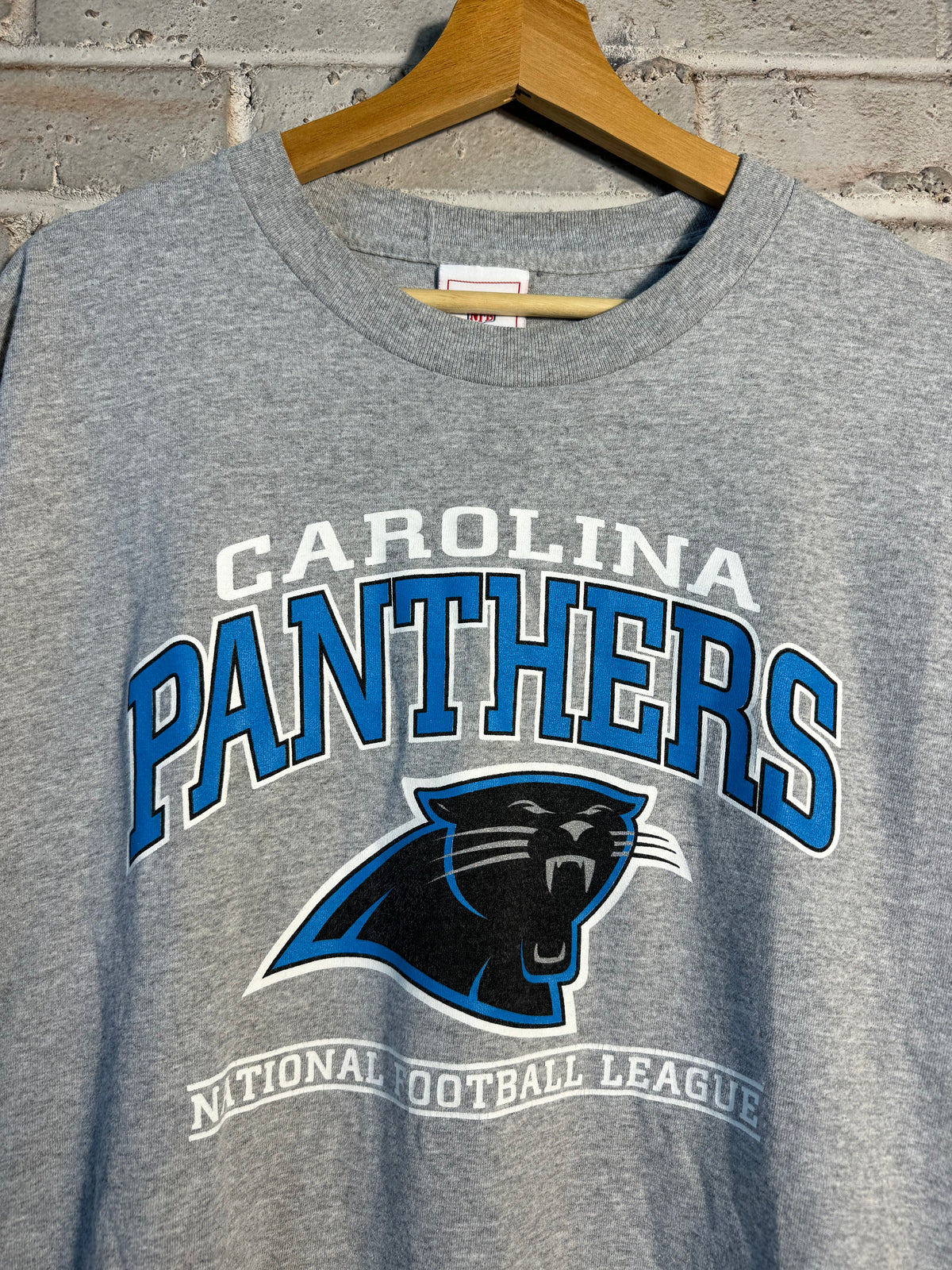 00’s Carolina Panthers Vintage Grey Spellout NFL Tee (XL)