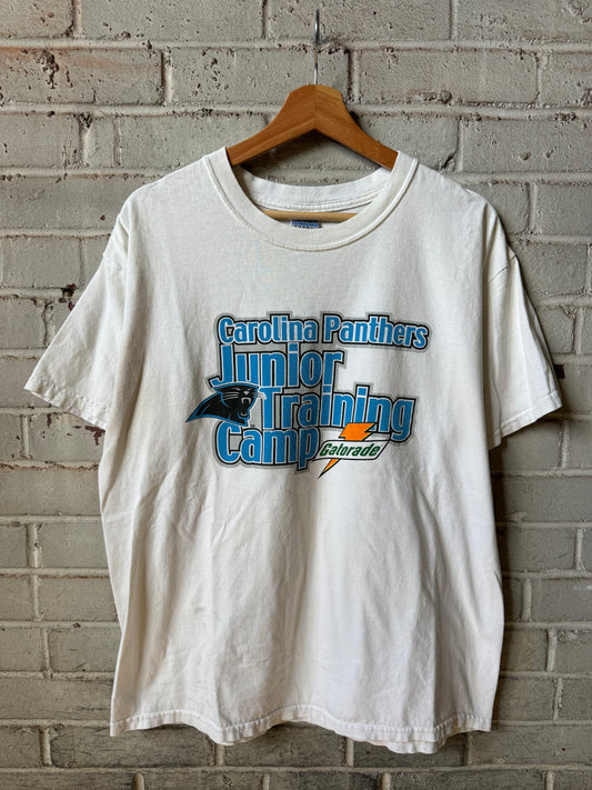 00’s Carolina Panthers x Rack Room Shoes Junior Training Camp Vintage White NFL Tee (Medium)