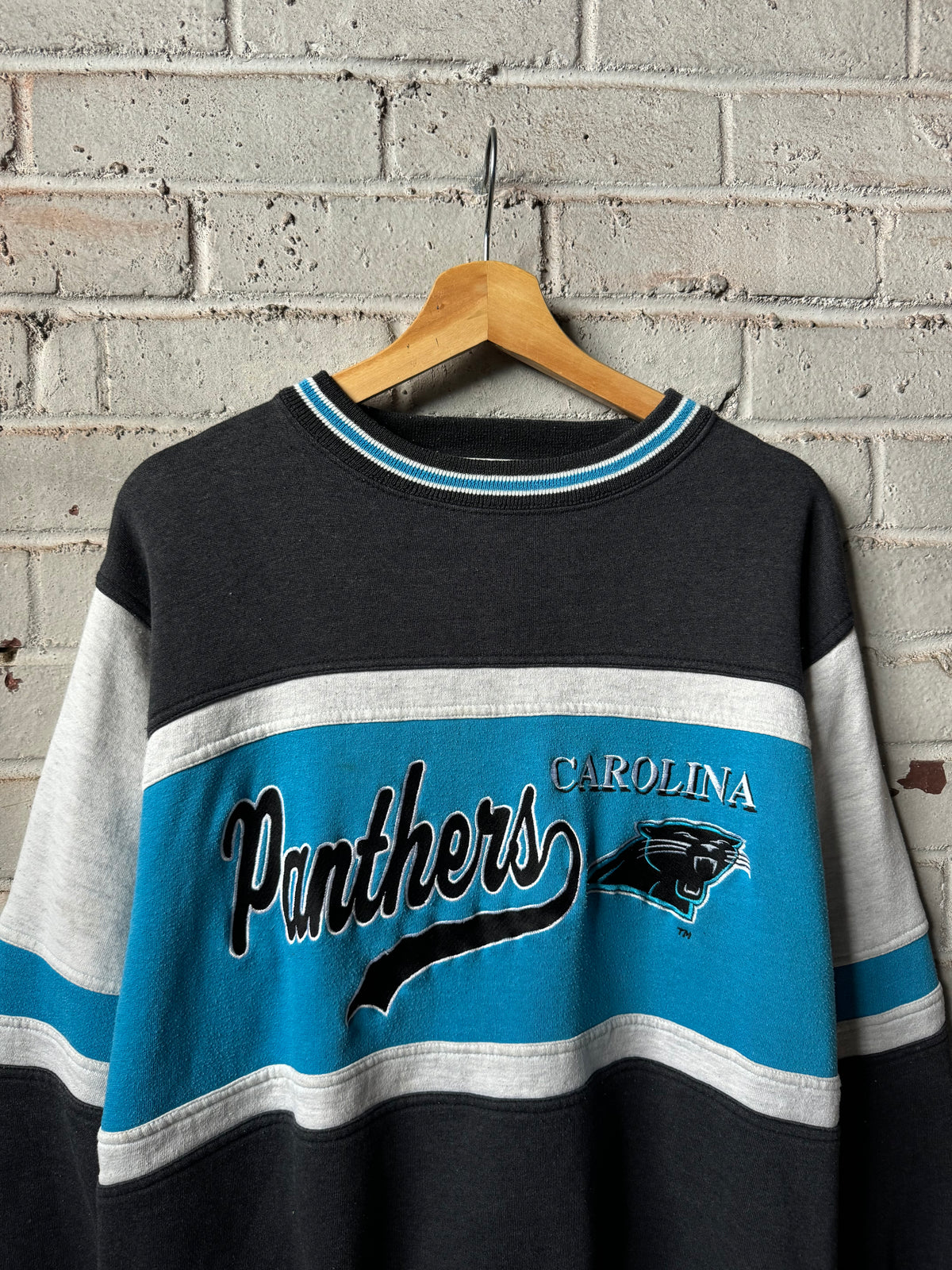 90’s Carolina Panthers Vintage Logo 7 Center Stripe Embroidered Heavyweight NFL Crewneck (Large)