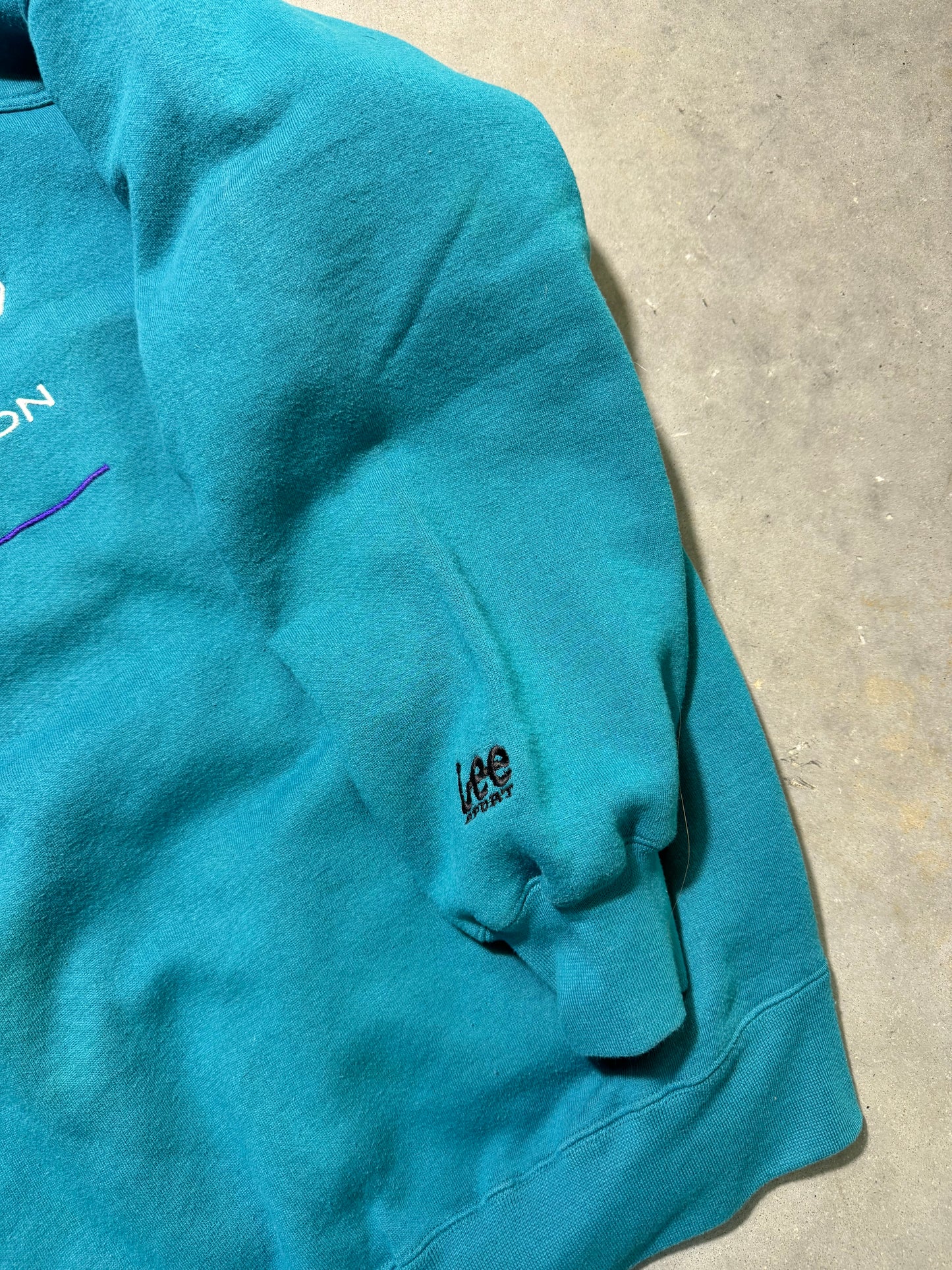 90’s Charlotte Hornets Vintage Teal Lee Sport Fully Embroidered Heavyweight NBA Crewneck (XXL)