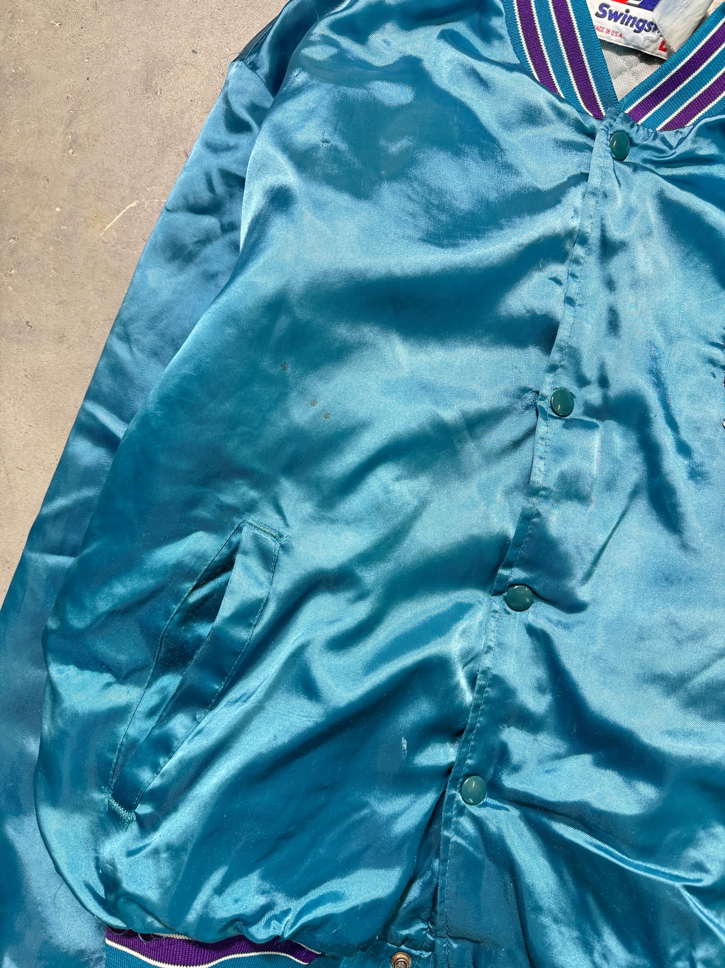 90’s Charlotte Hornets Vintage Distressed Teal Swingster NBA Satin Jacket (Large)