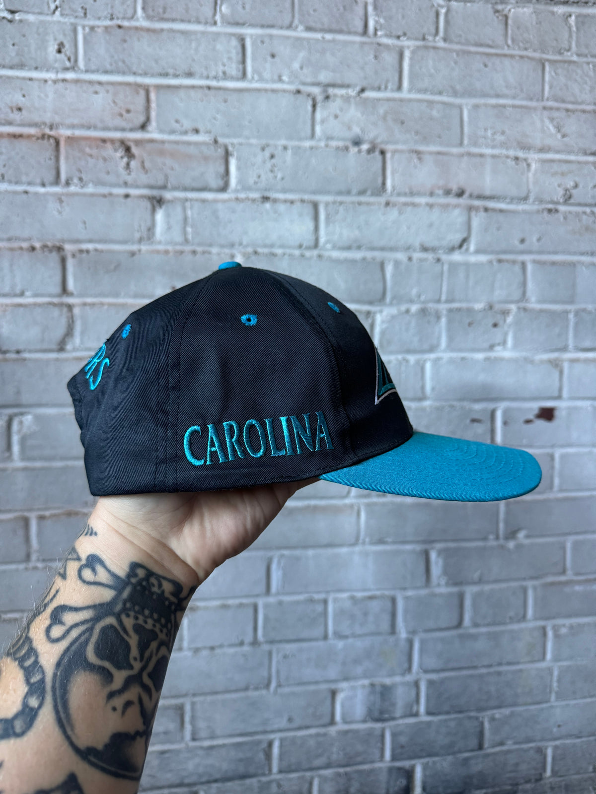 90’s Carolina Panthers Vintage Black Blue Back Spellout NFL Snapback Hat (OSFA)