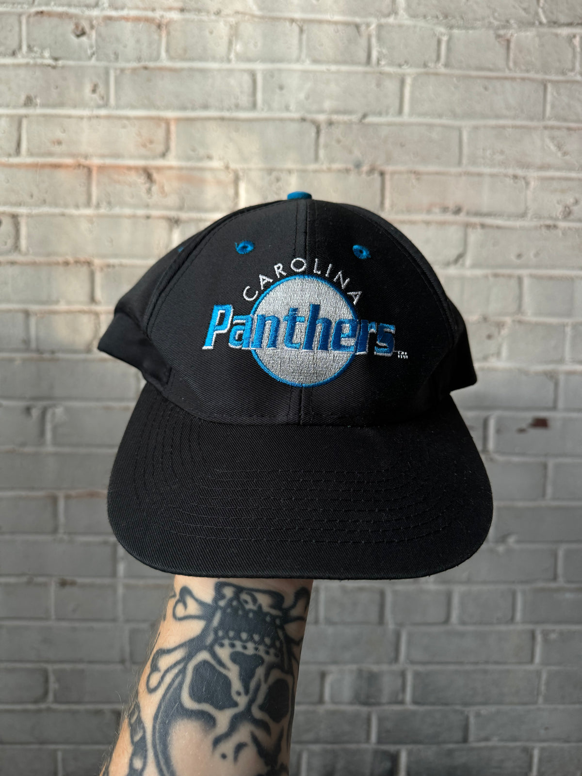 90’s Carolina Panthers Vintage Black Logo 7 NFL Snapback Hat (OSFA)