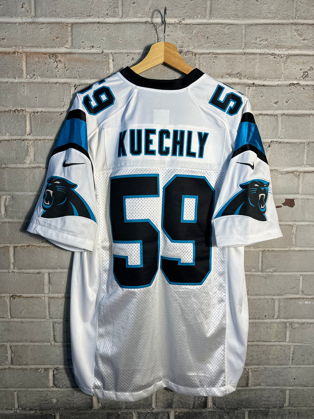 2016 Carolina Panthers Luke Kuechly White Nike Vapor Limited Stitched NFL Jersey (Medium)