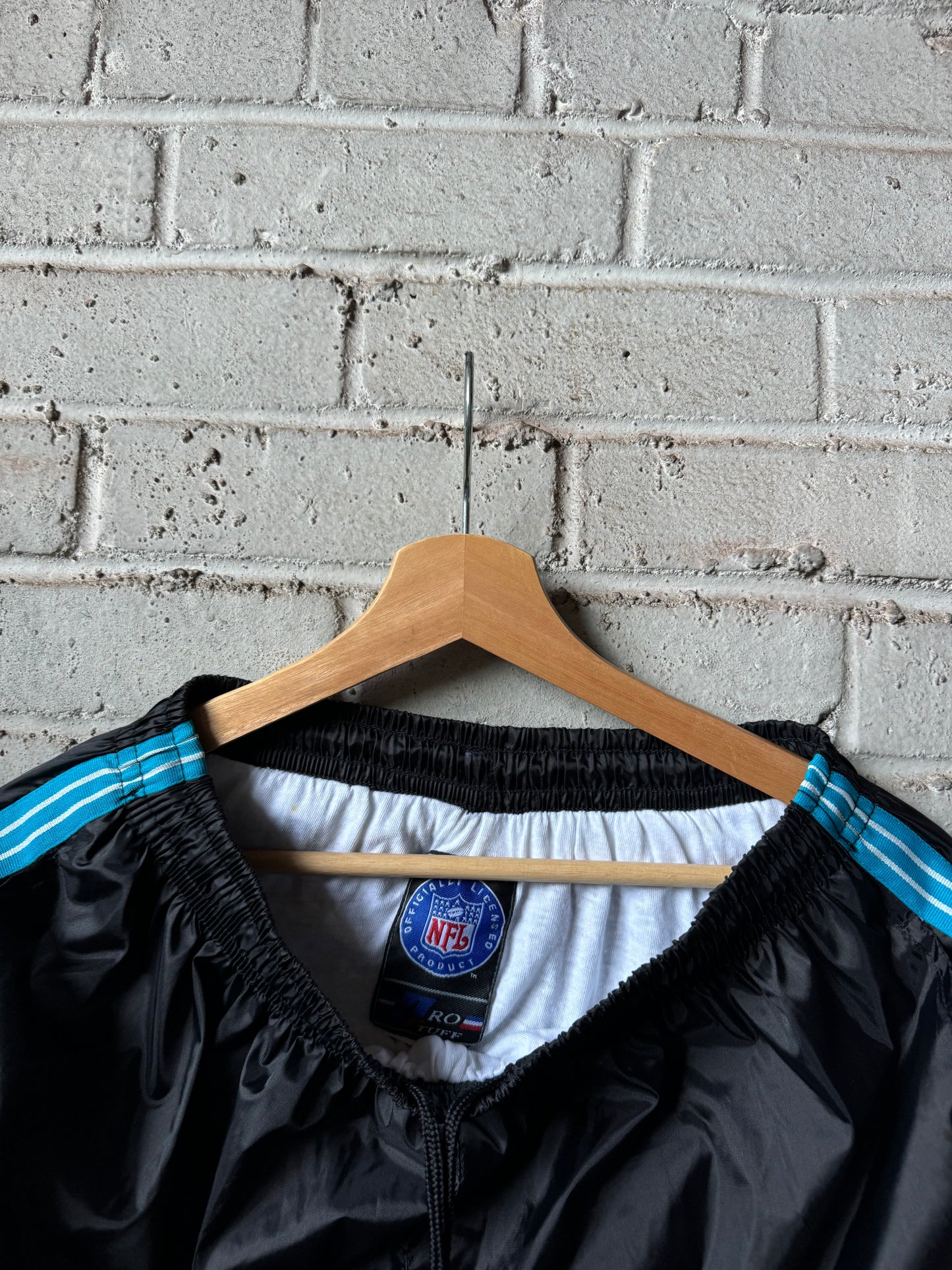 90’s Carolina Panthers Vintage Black NFL Windbreaker Pants (Medium)