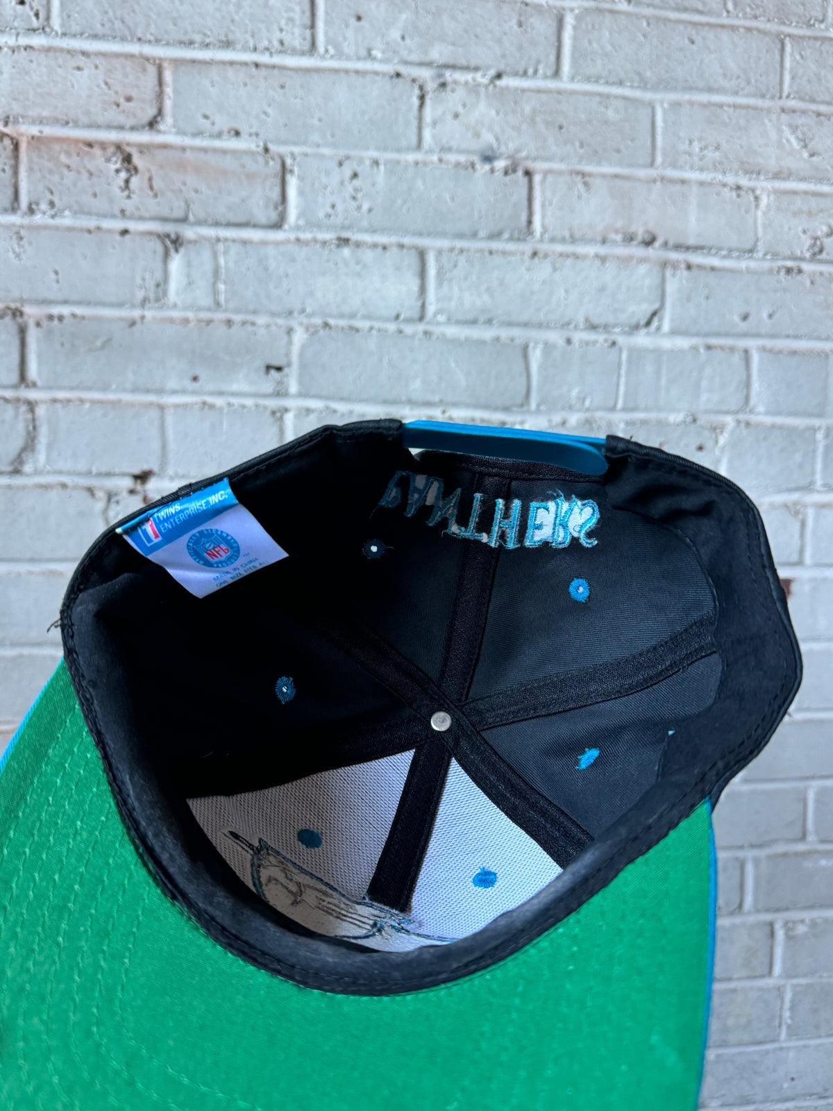 90’s Carolina Panthers Vintage Black Blue Back Spellout NFL Snapback Hat (OSFA)