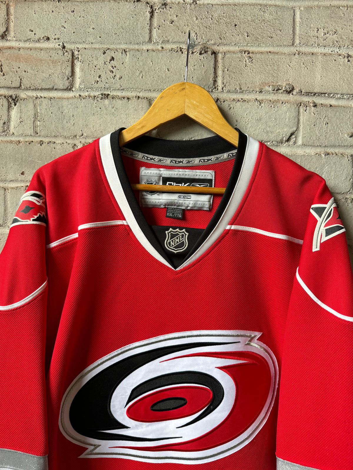 00’s Carolina Hurricanes Vintage Red Reebok Edge Era NHL Hockey Jersey - Deadstock (XXL)