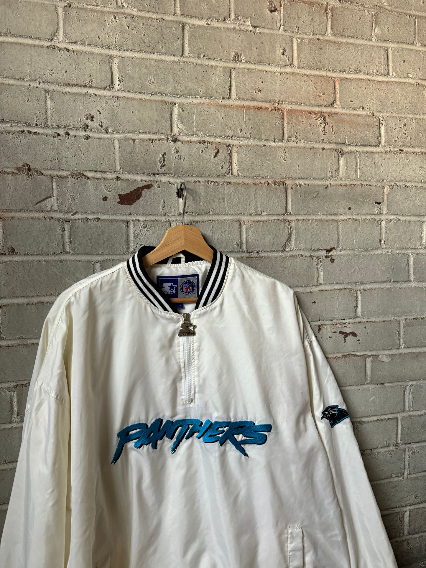 1995 Carolina Panthers Vintage White Starter Cat Scratch Font Embroidered NFL Pullover (Large)