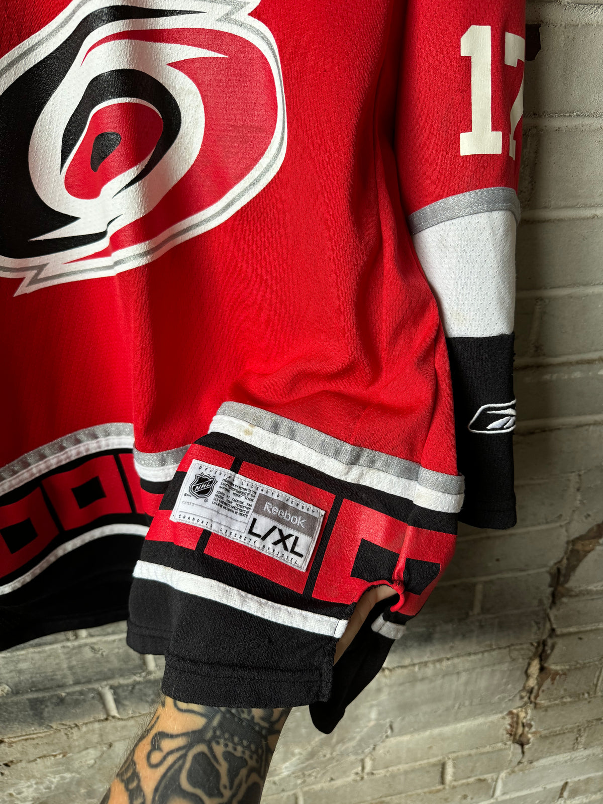 2010’s Carolina Hurricanes #17 Fan Name Reebok NHL Hockey Jersey (Youth L/XL)
