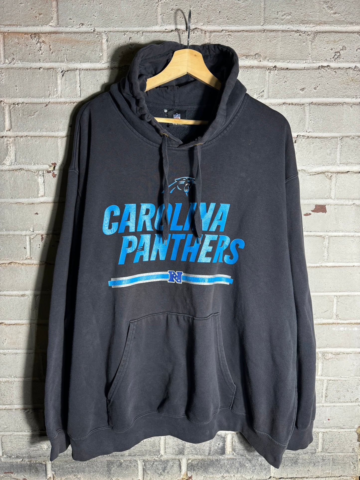 2010’s Carolina Panthers Faded Black Wordmark NFL Hoodie (XXL)