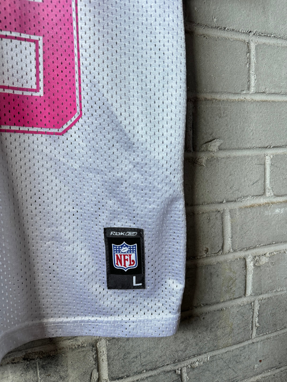00’s Carolina Panthers Steve Smith Vintage White Pink Reebok NFL Jersey (Youth Large)
