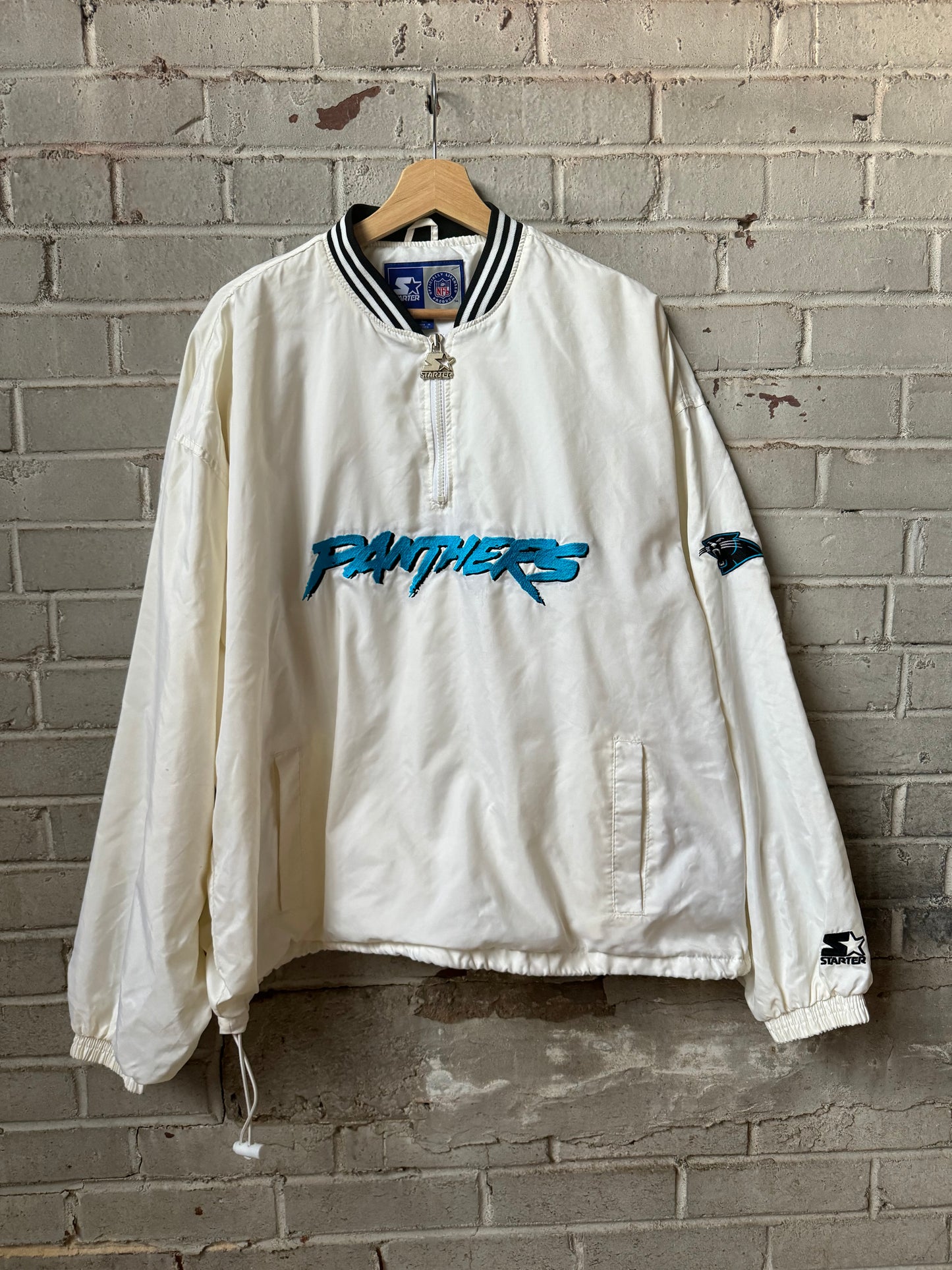 1995 Carolina Panthers Vintage White Starter Cat Scratch Font Embroidered NFL Pullover (Large)