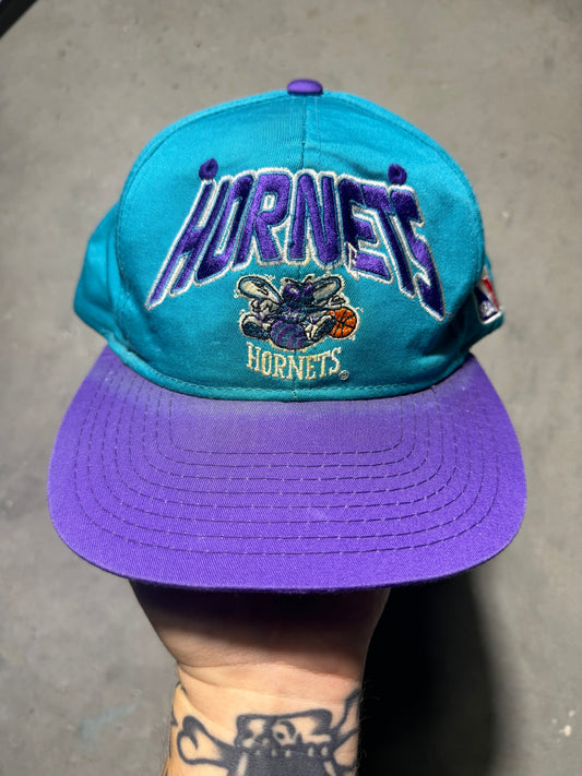 90’s Charlotte Hornets Vintage Teal Purple Starter Distressed NBA Snapback Hat (OSFA)
