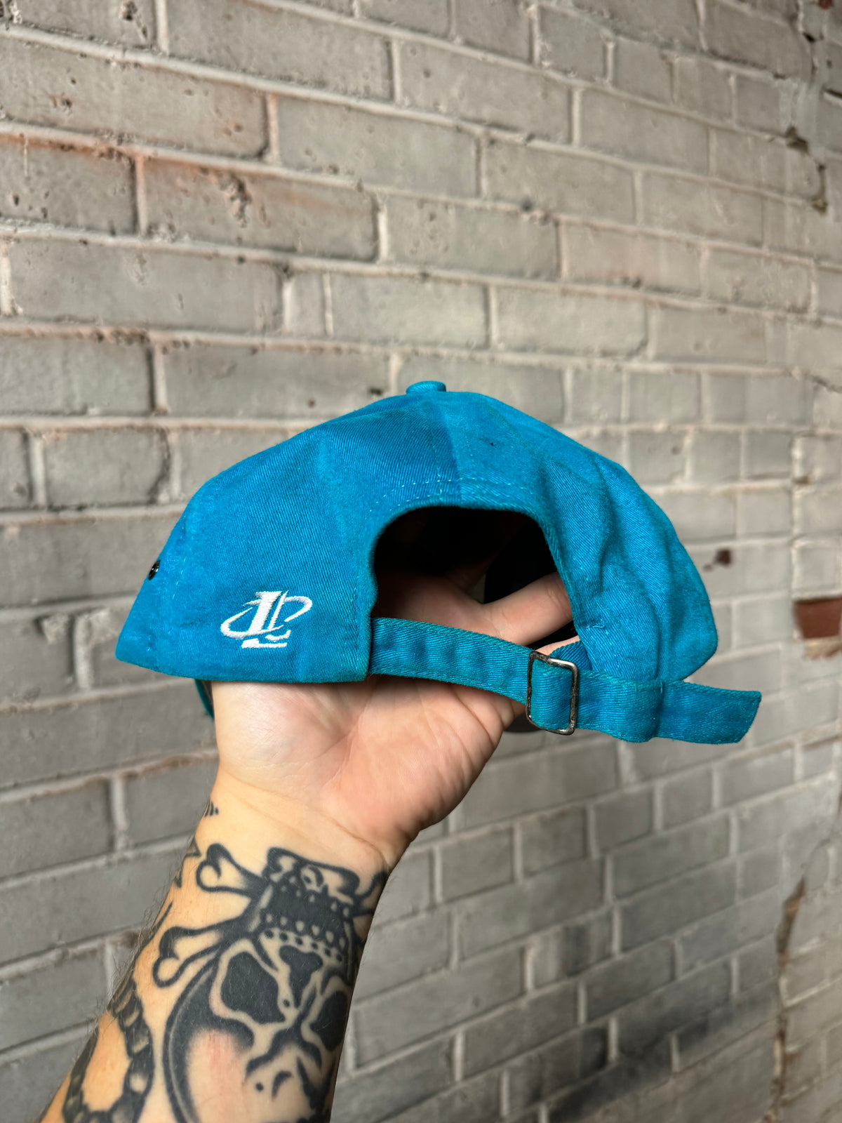 90’s Carolina Panthers Vintage Blue A Symmetrical Racing Stripe Strapback NFL Hat (OSFA)