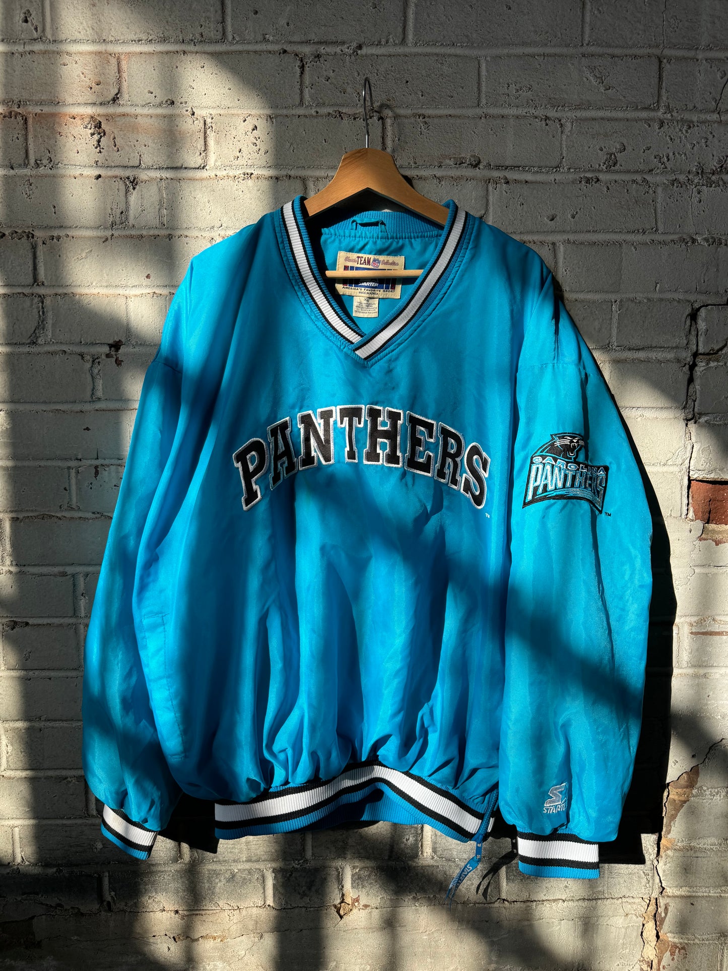 90’s Carolina Panthers Vintage Blue Starter Spellout V Neck NFL Pullover (XL)